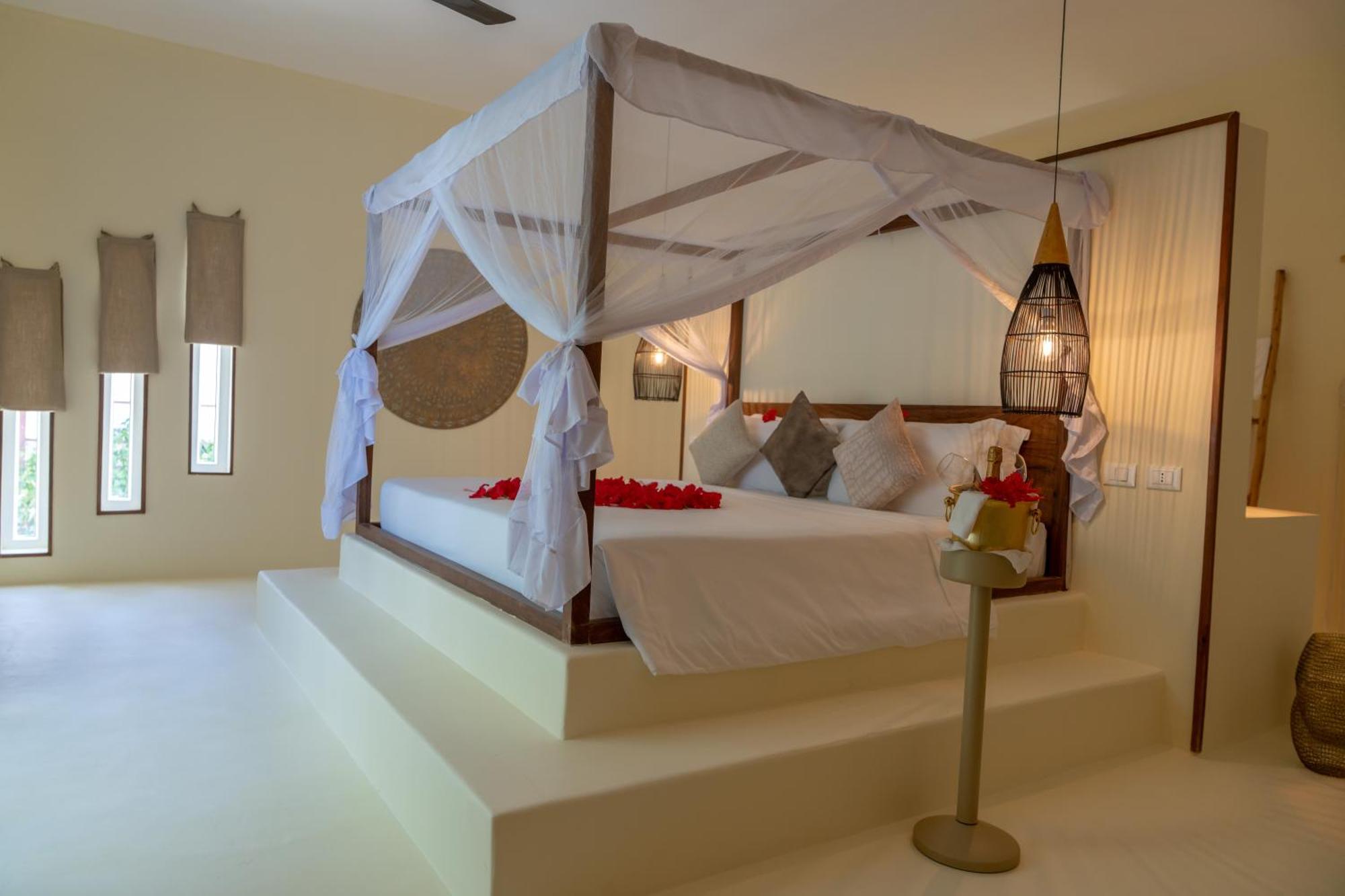Hotel Alma Boutique 5*