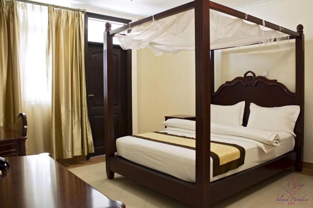 Hotel Island Paradise