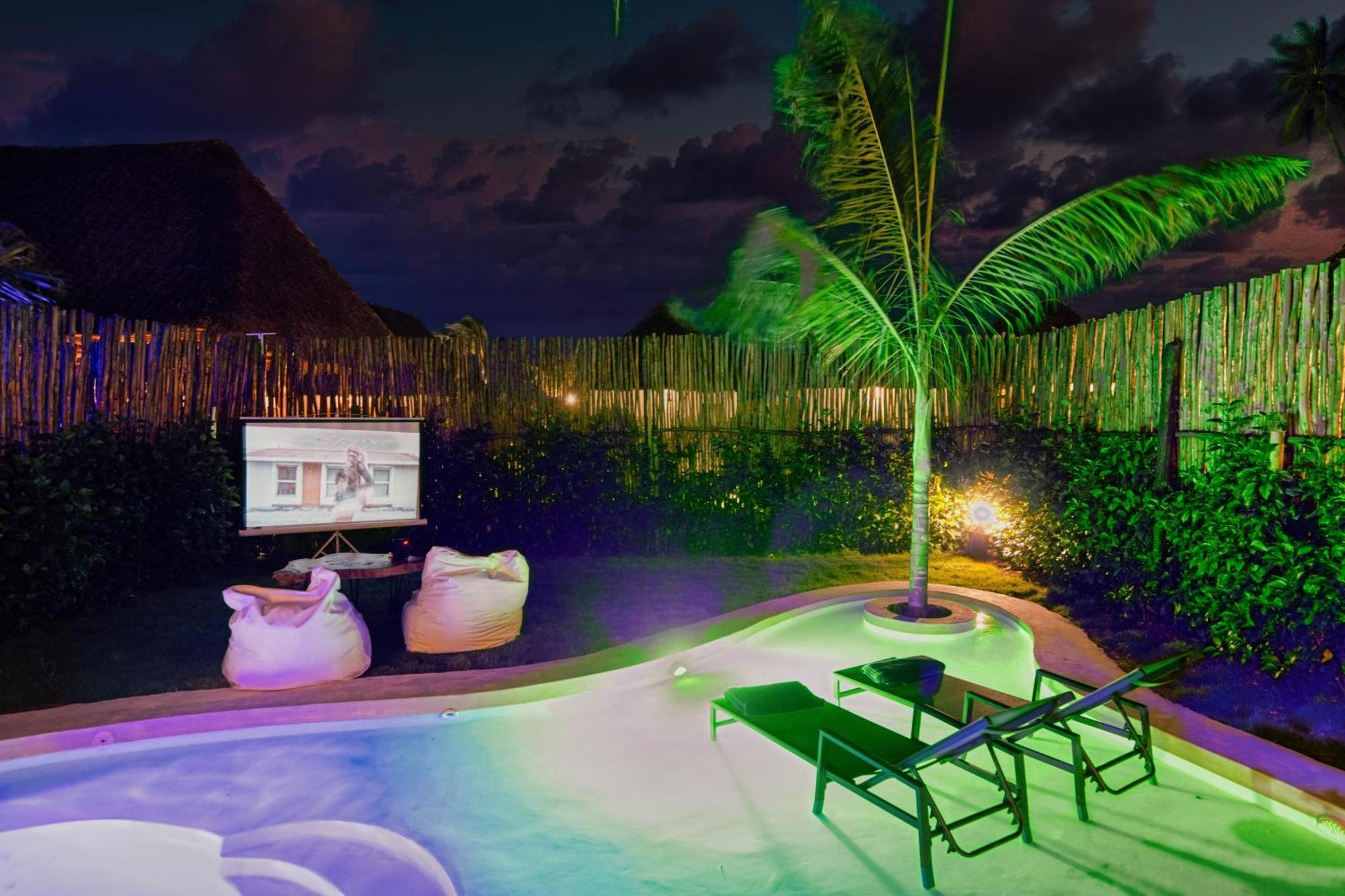 Safaya Luxury Villas Lodge *