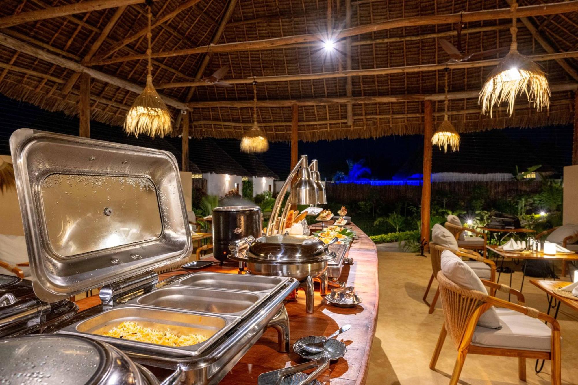 Safaya Luxury Villas Lodge *