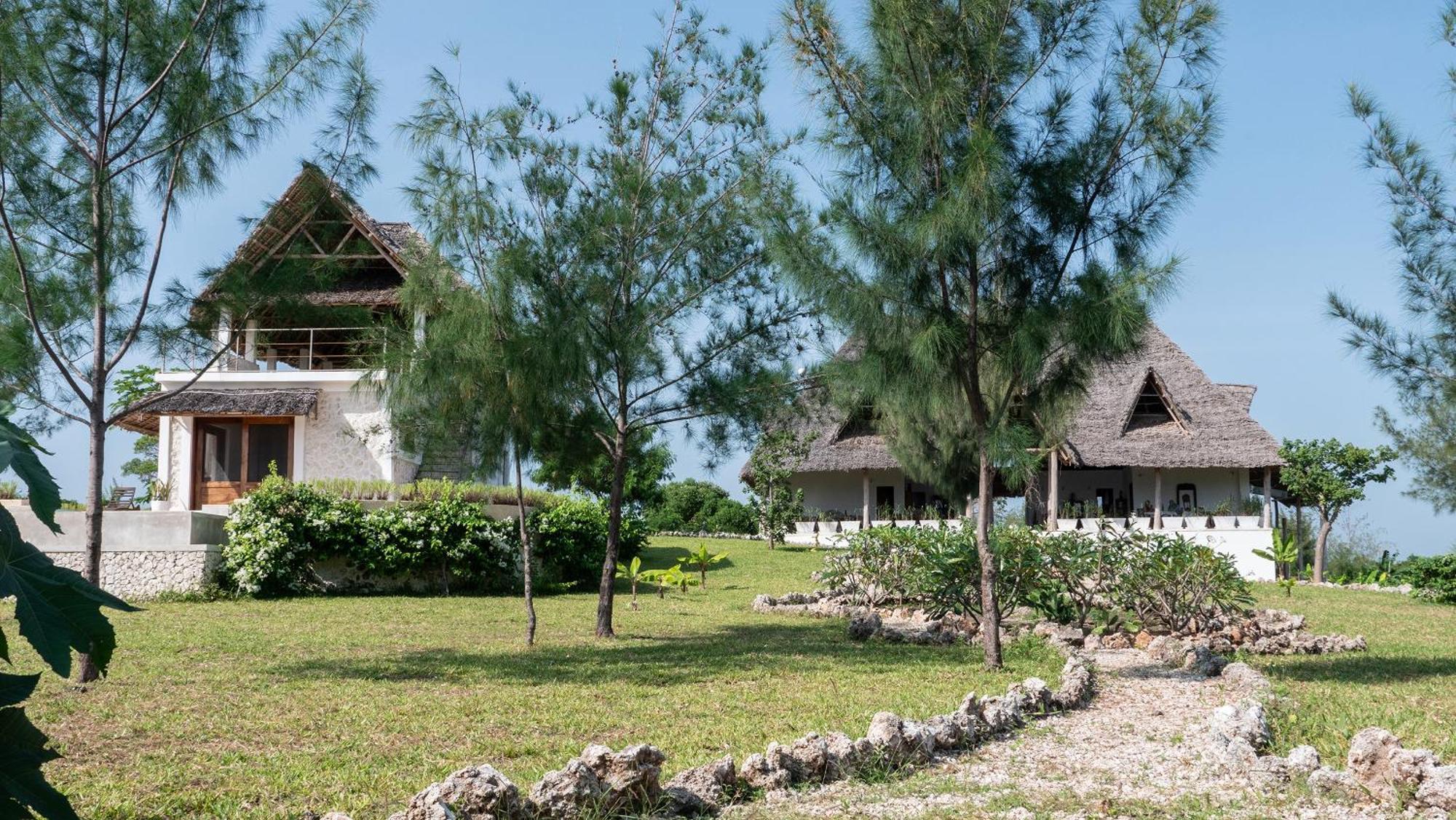 Resort Amani Nature Retreat *
