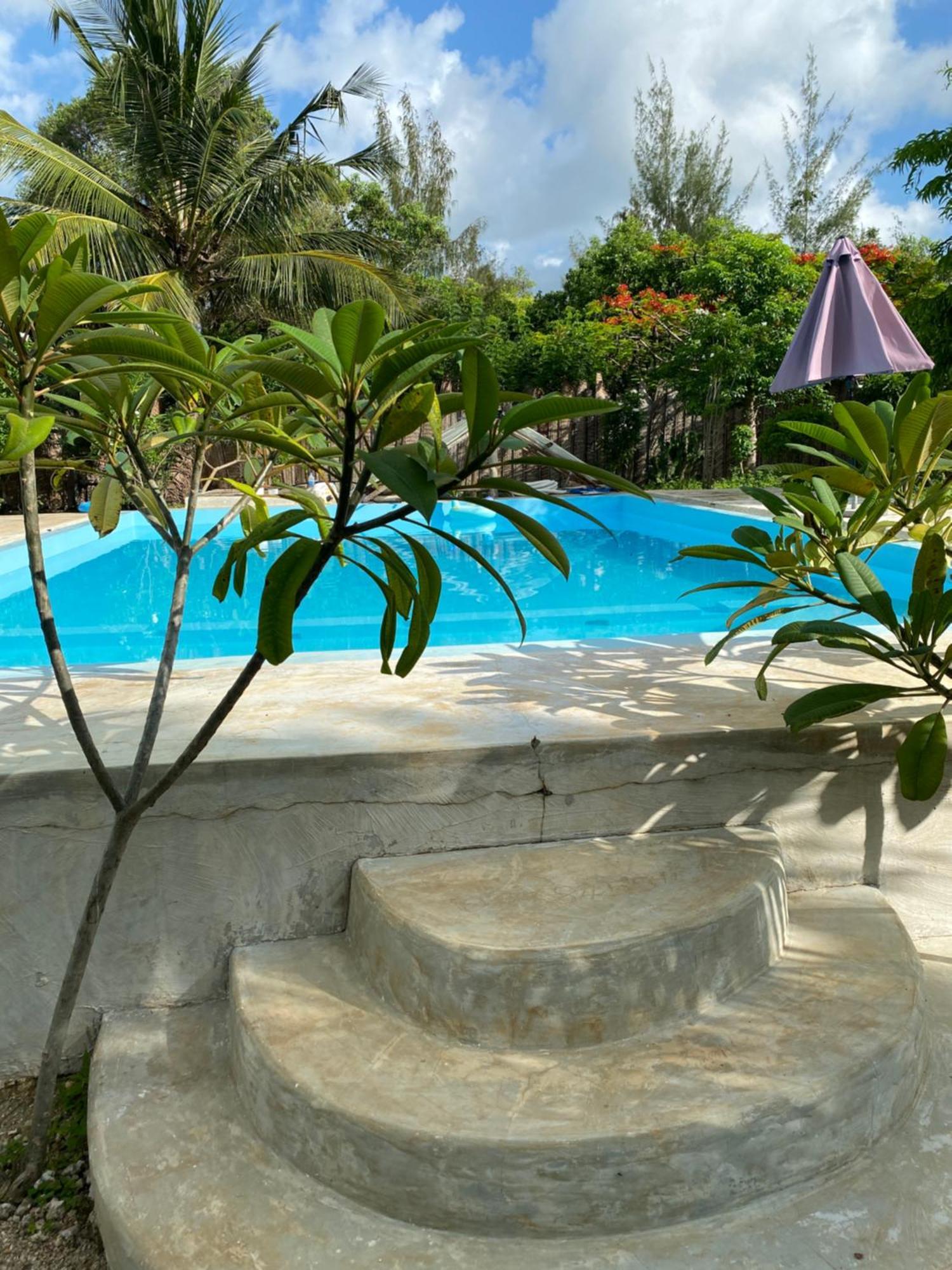 Hotel Embe
