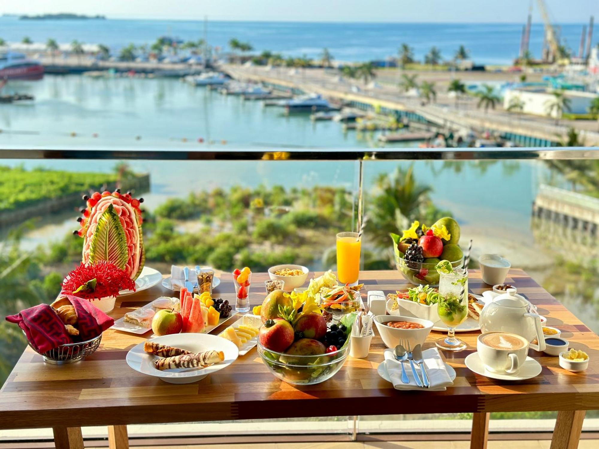 - Azam Luxury Resort&spa Hotel