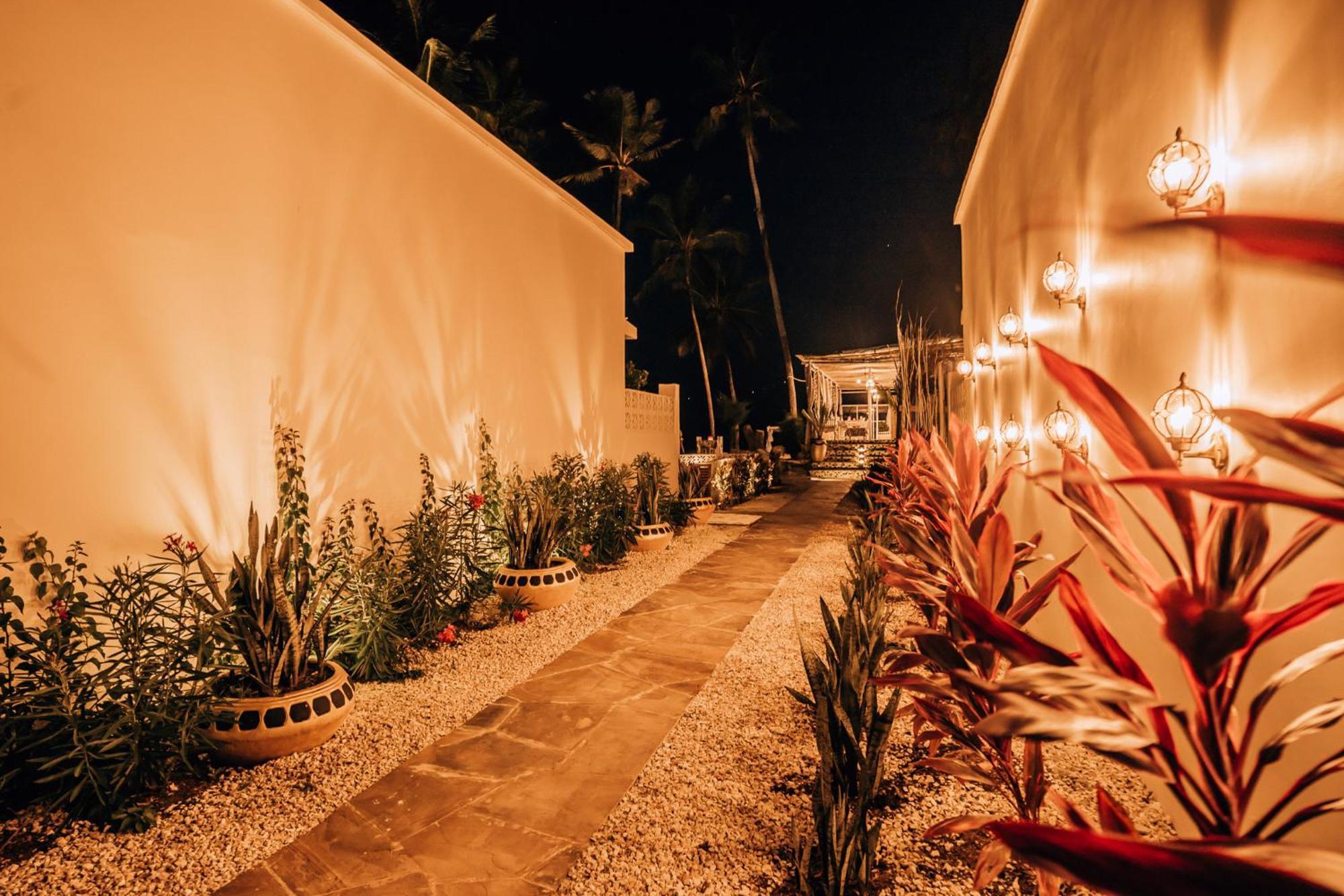 Orient Beach Resort 4*