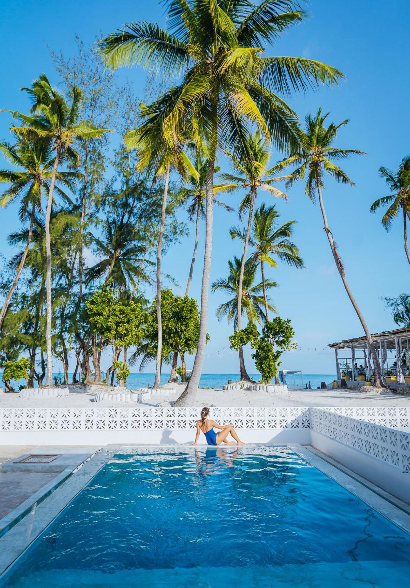 Orient Beach 4* Bwejuu