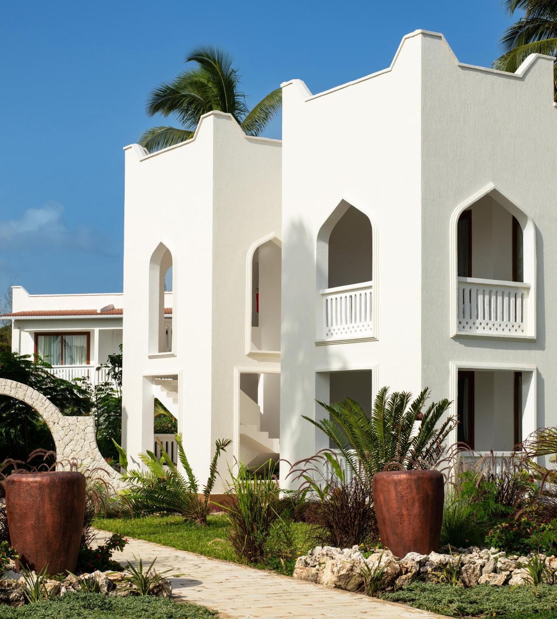 Lux* Marijani Zanzibar Hotel