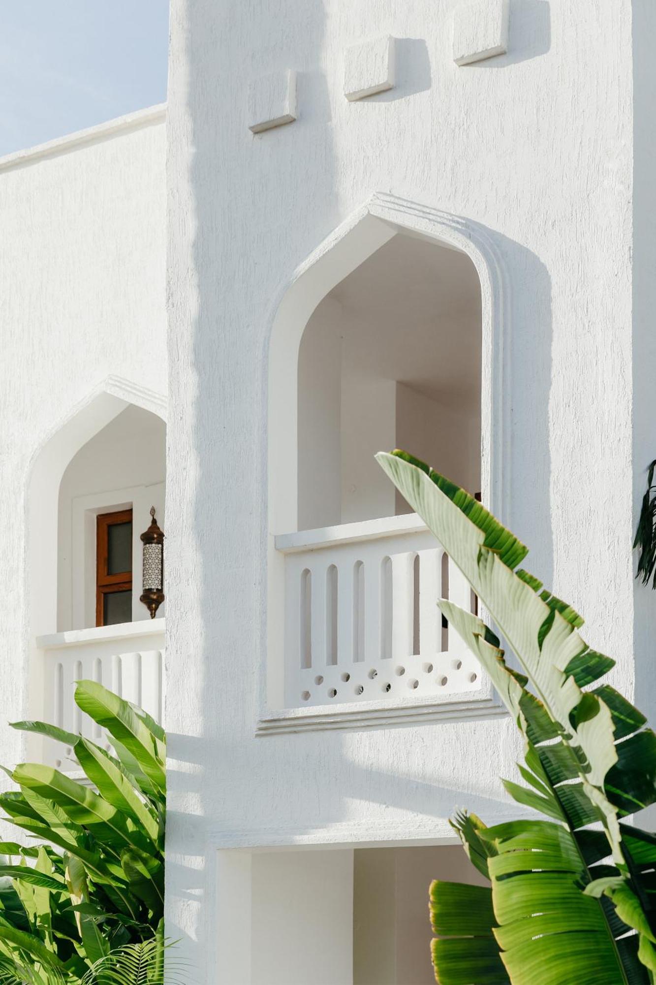 Lux* Marijani Zanzibar Hotel