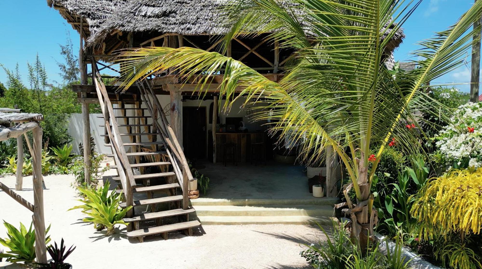 Hotel Tofauti