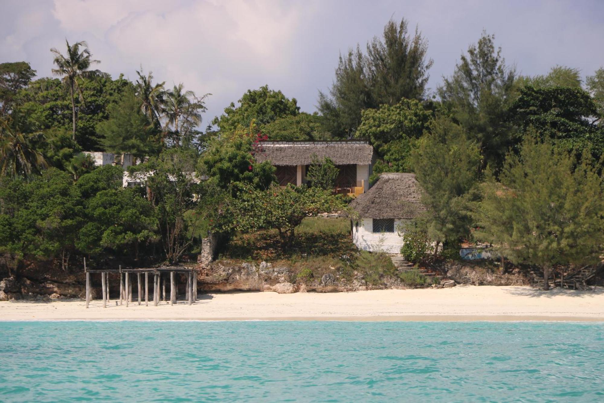 Lodge Sazani And Tidal Lounge