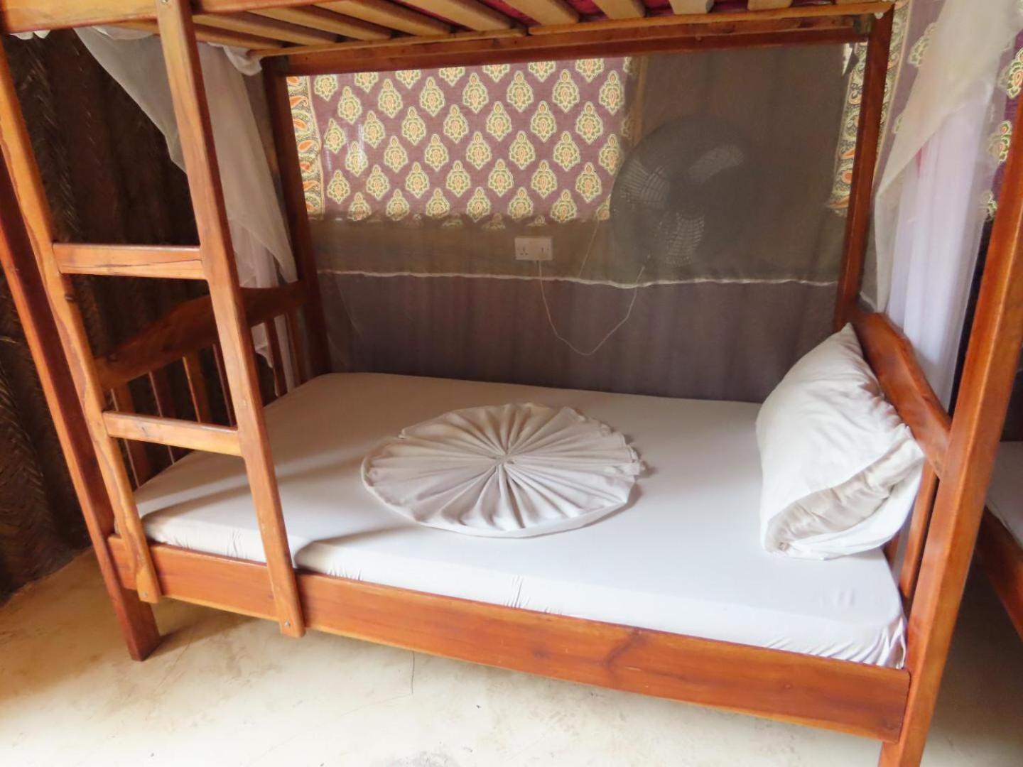 Drifters Zanzibar Hostel *