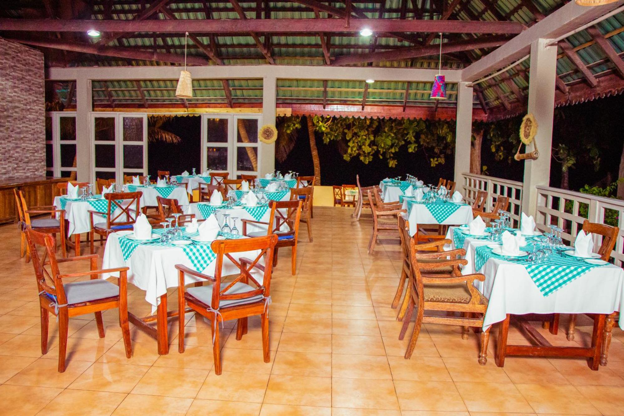 Mandarin Zanzibar Kizimkazi