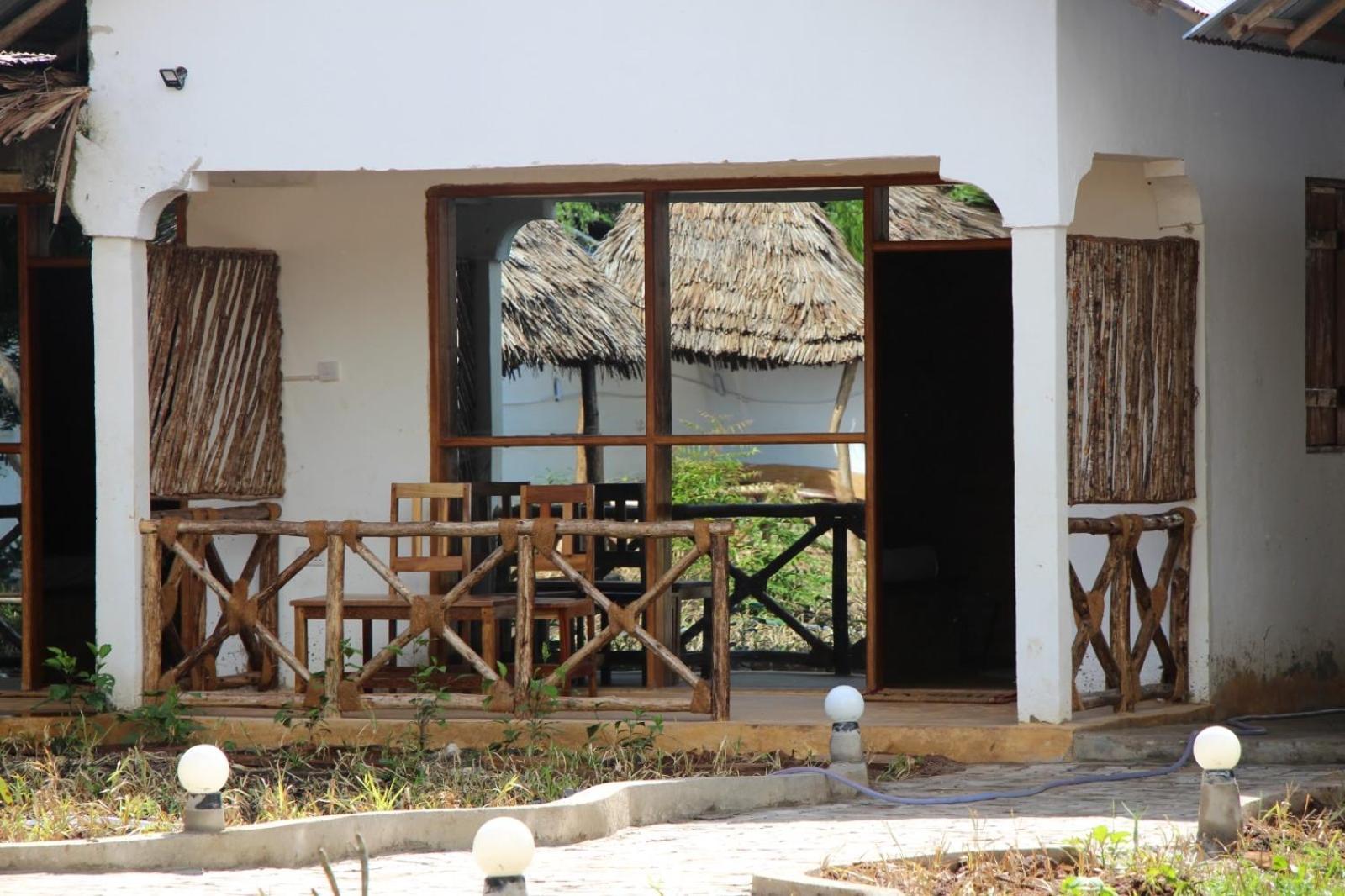 Zanzigo Hotel 3*