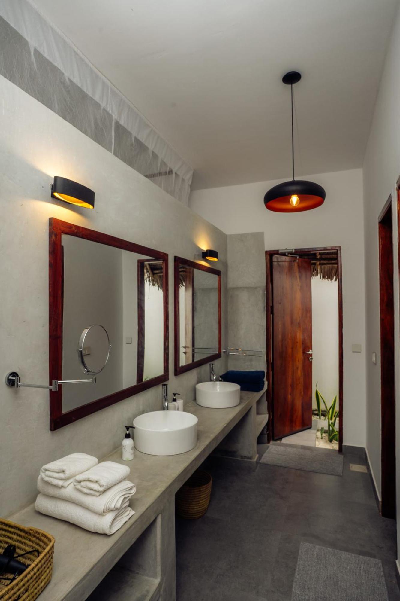 Hotel Savera 3*