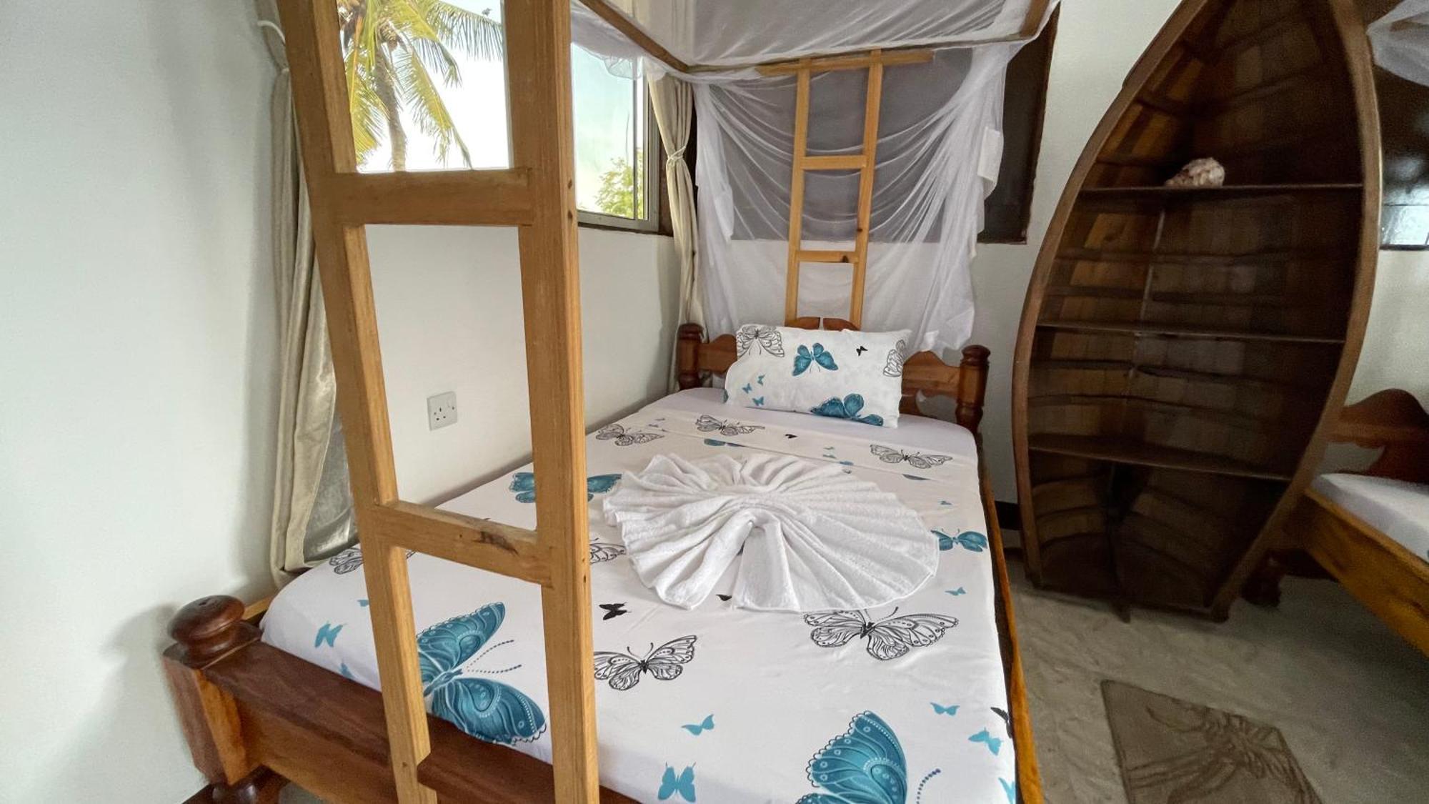 Aquarium House Hostel Nungwi