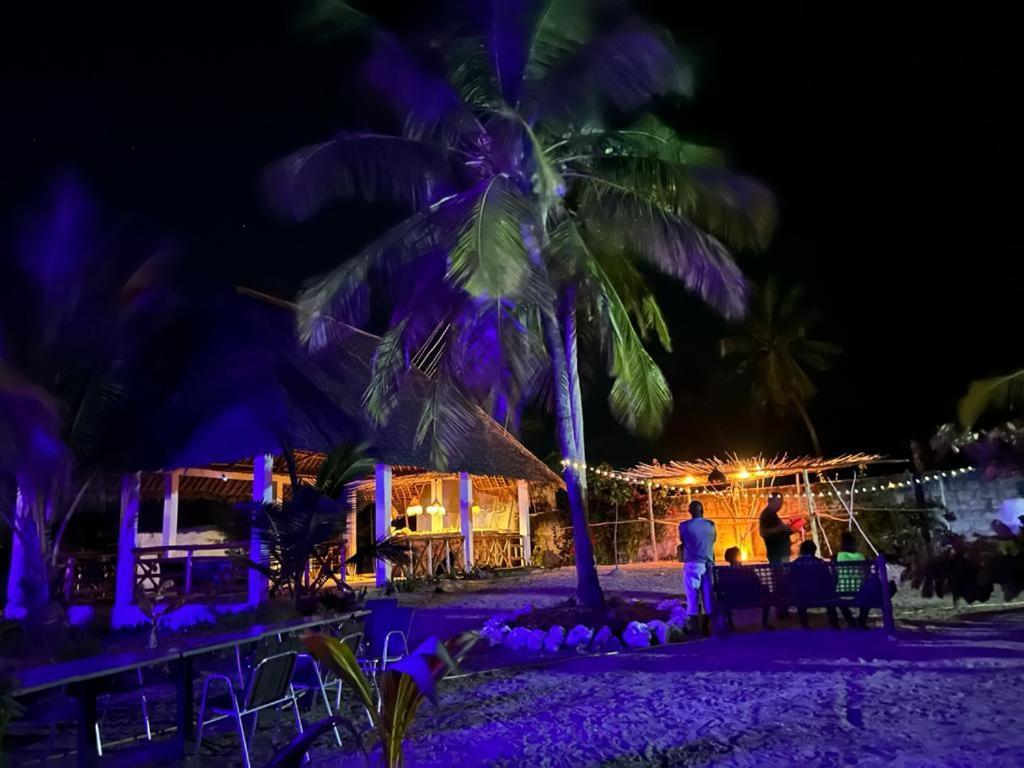 Malik Matemwe * Matemwe (Zanzibar)