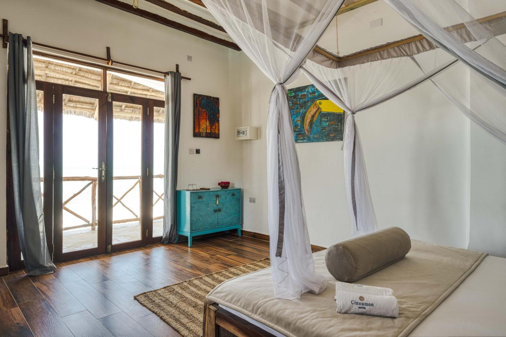Cinnamon Hotel