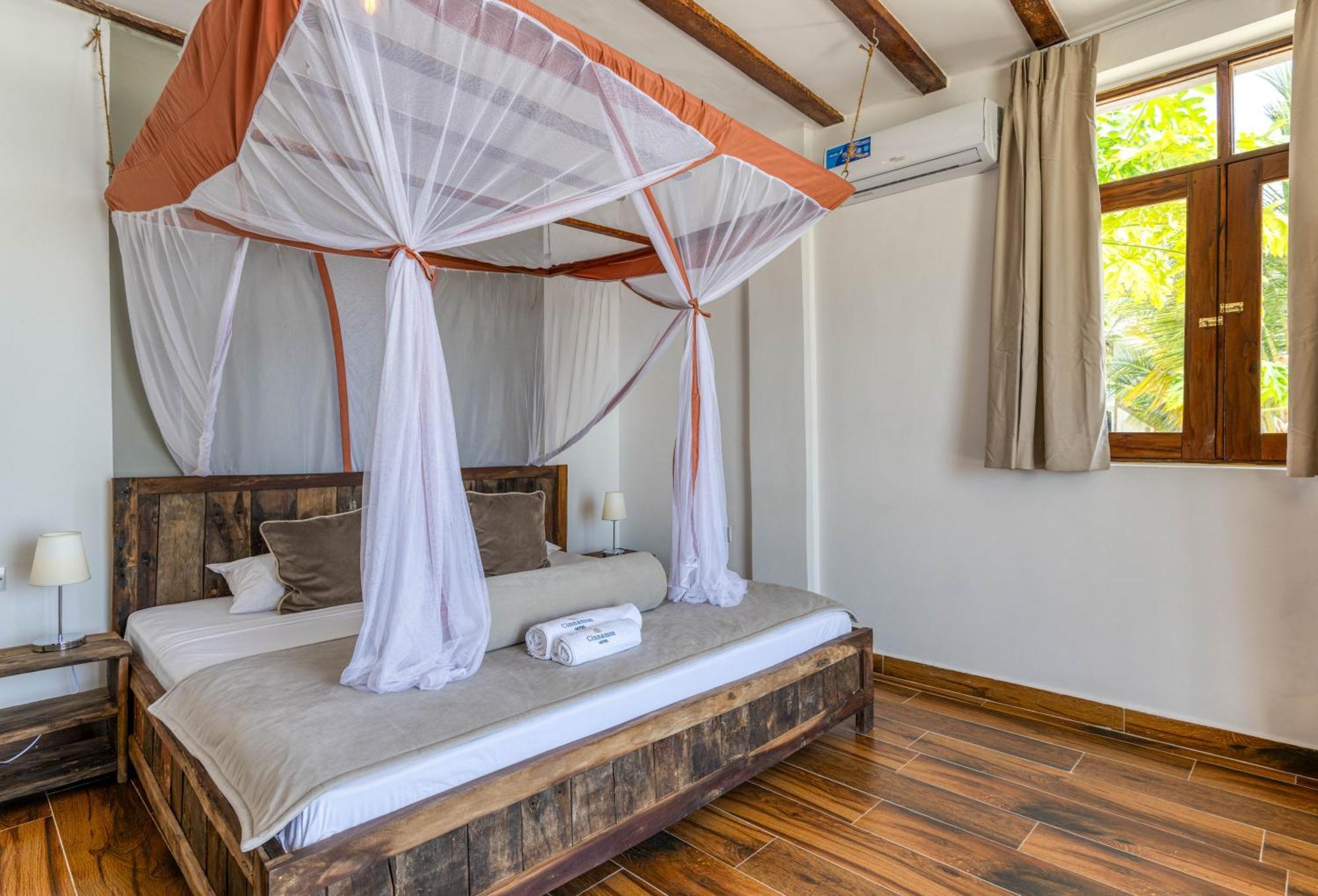 Hotel Cinnamon 3*