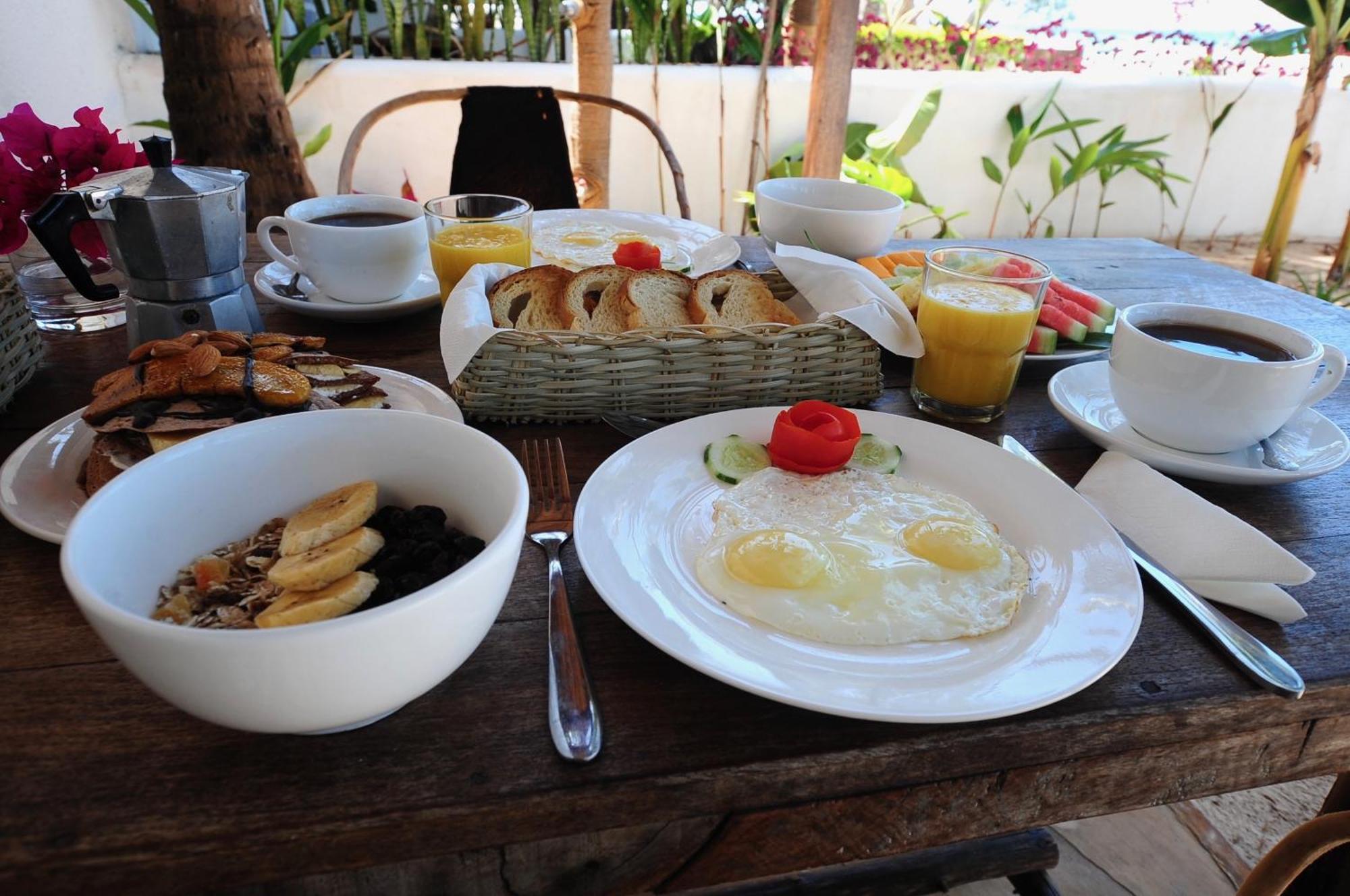 Beachfront Thamani With Private Pool And Zanzibarhouses Pwani Mchangani
