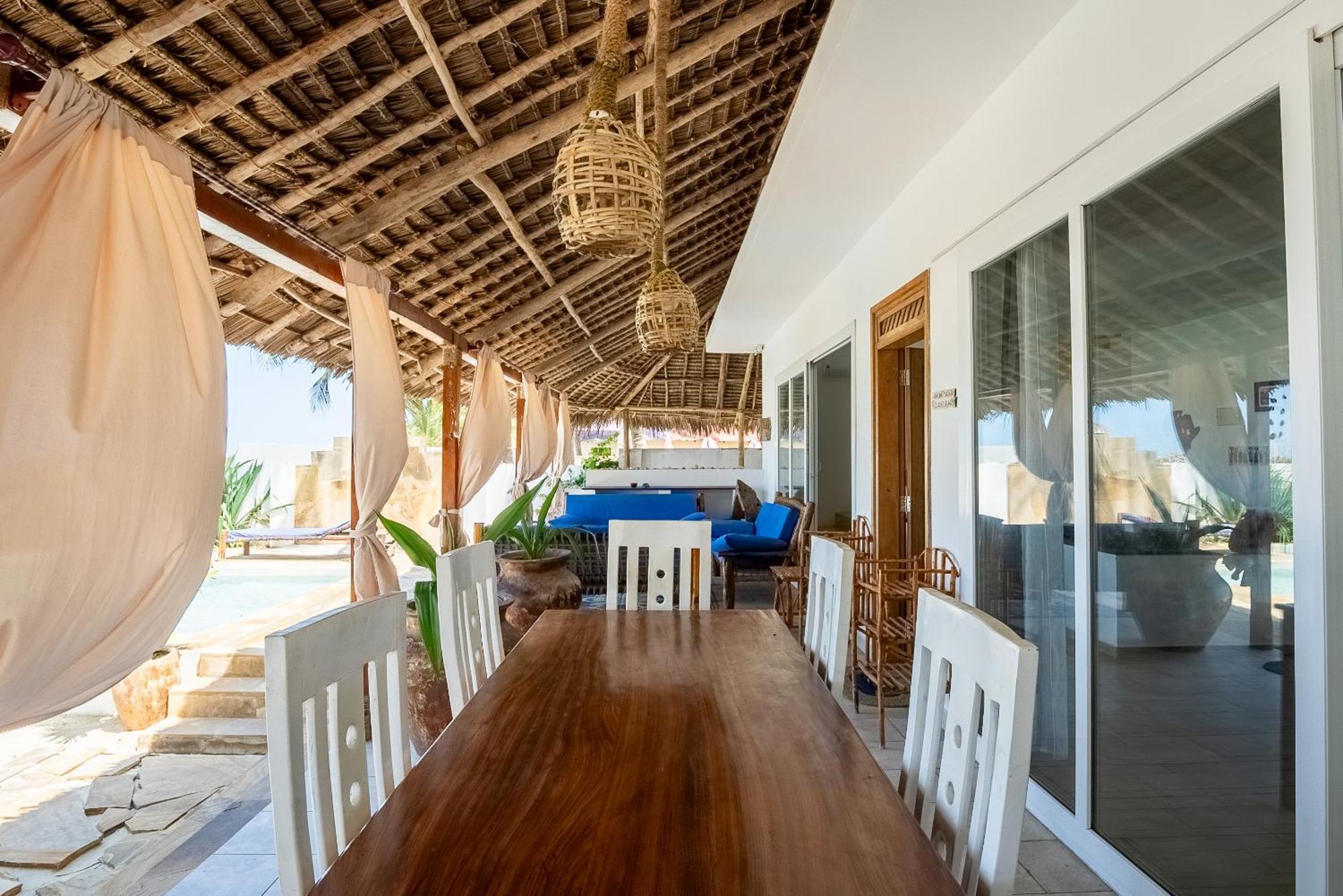Beachfront Thamani With Private Pool And Zanzibarhouses Pwani Mchangani