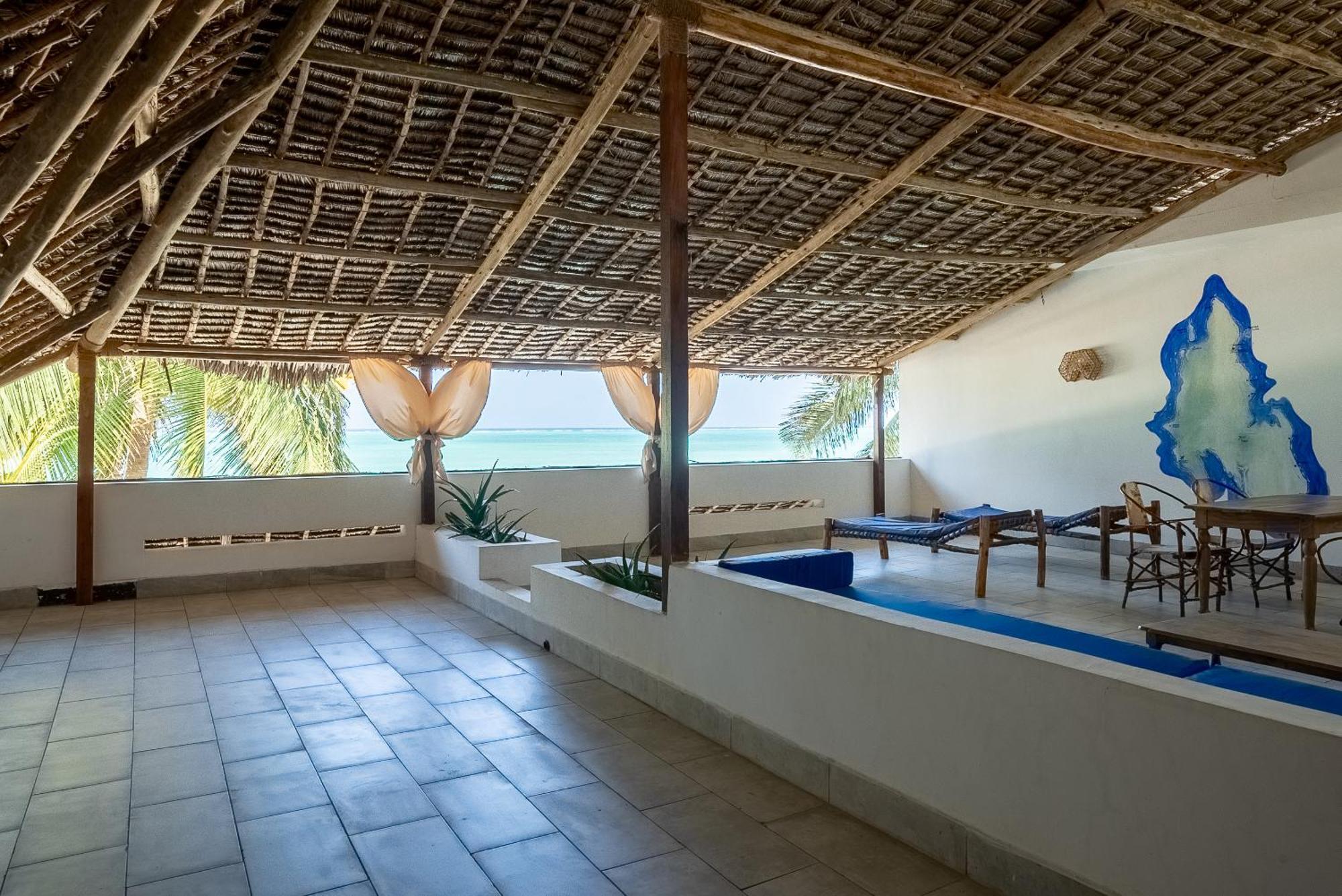 Beachfront Thamani With Private Pool And Zanzibarhouses Pwani Mchangani