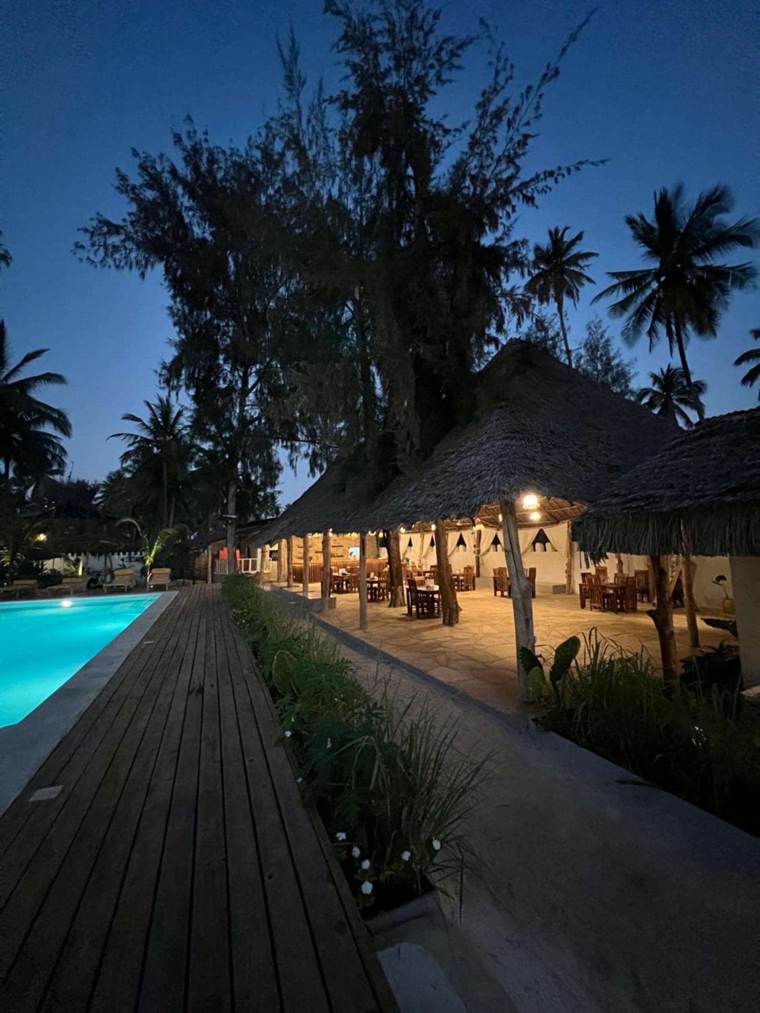 Mem Luxury And Hotel