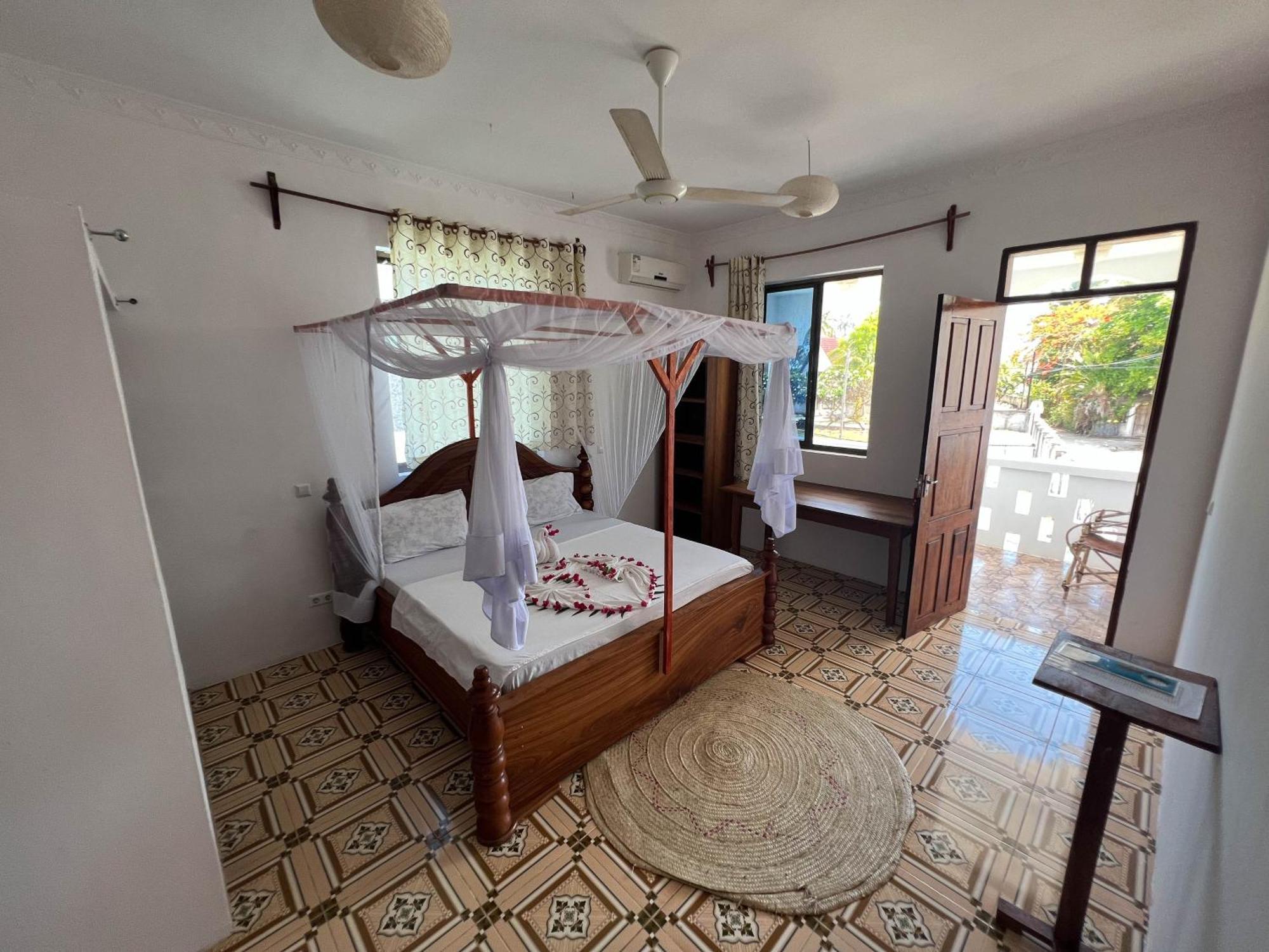 Guest house Mauwa House