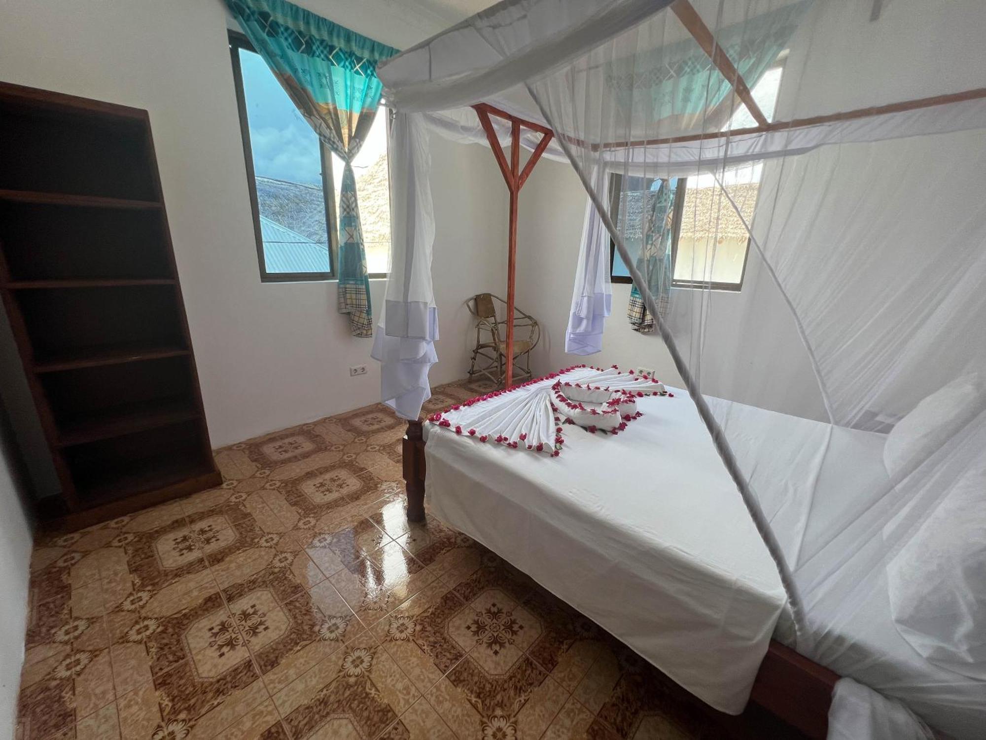 Mauwa House Guest house *