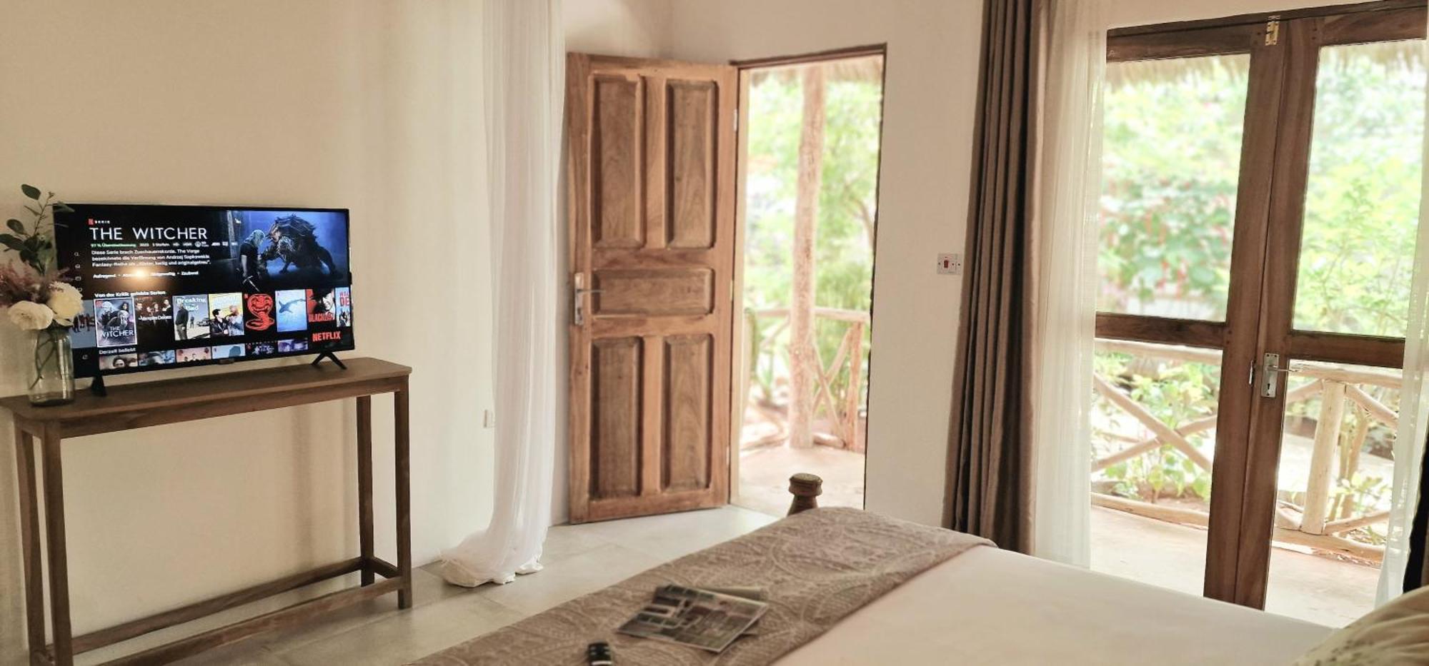 Arya Boutique Hotel 3*