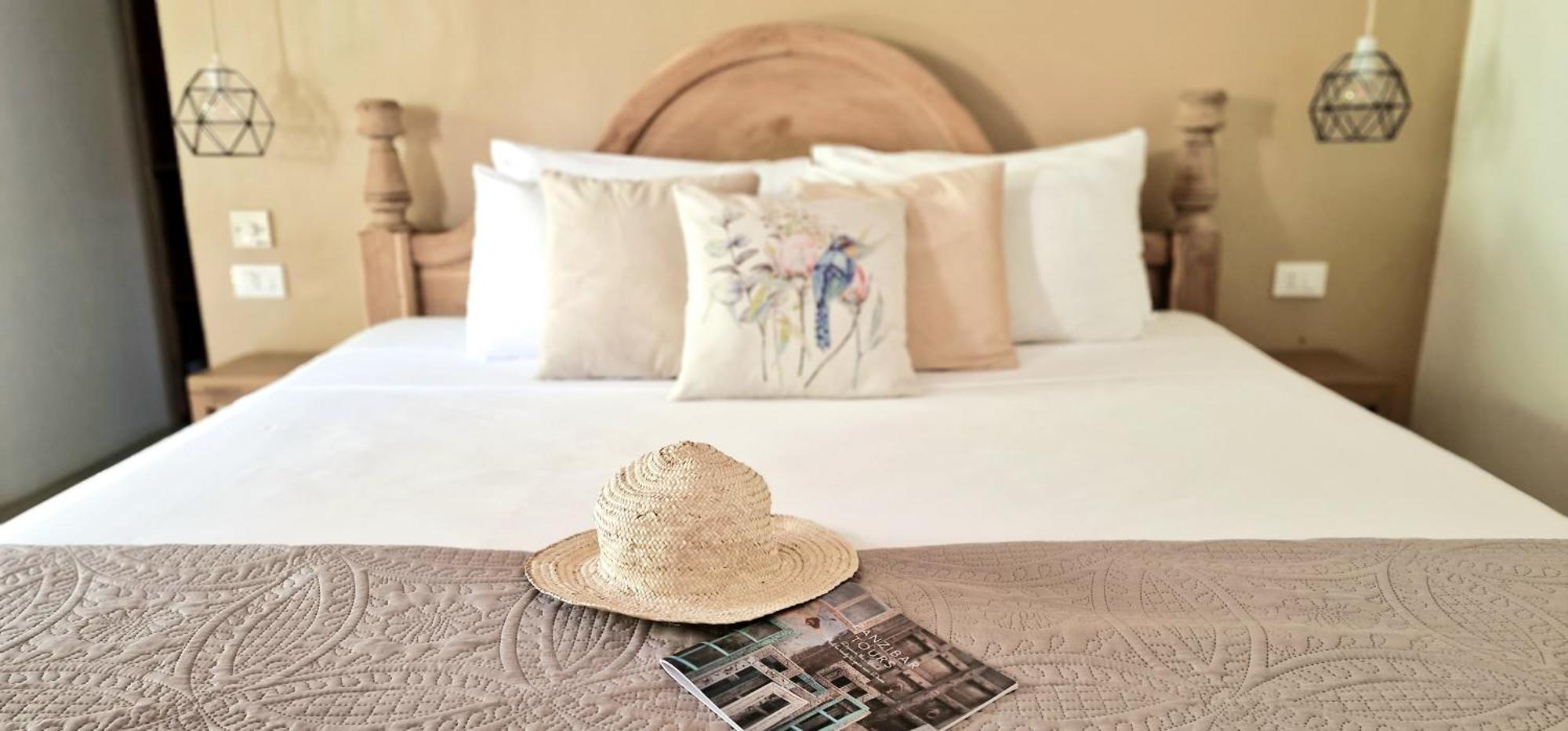 Arya Boutique Hotel 3*