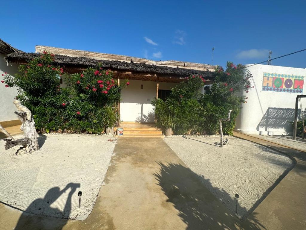 Hoom Bed & Breakfast Bwejuu