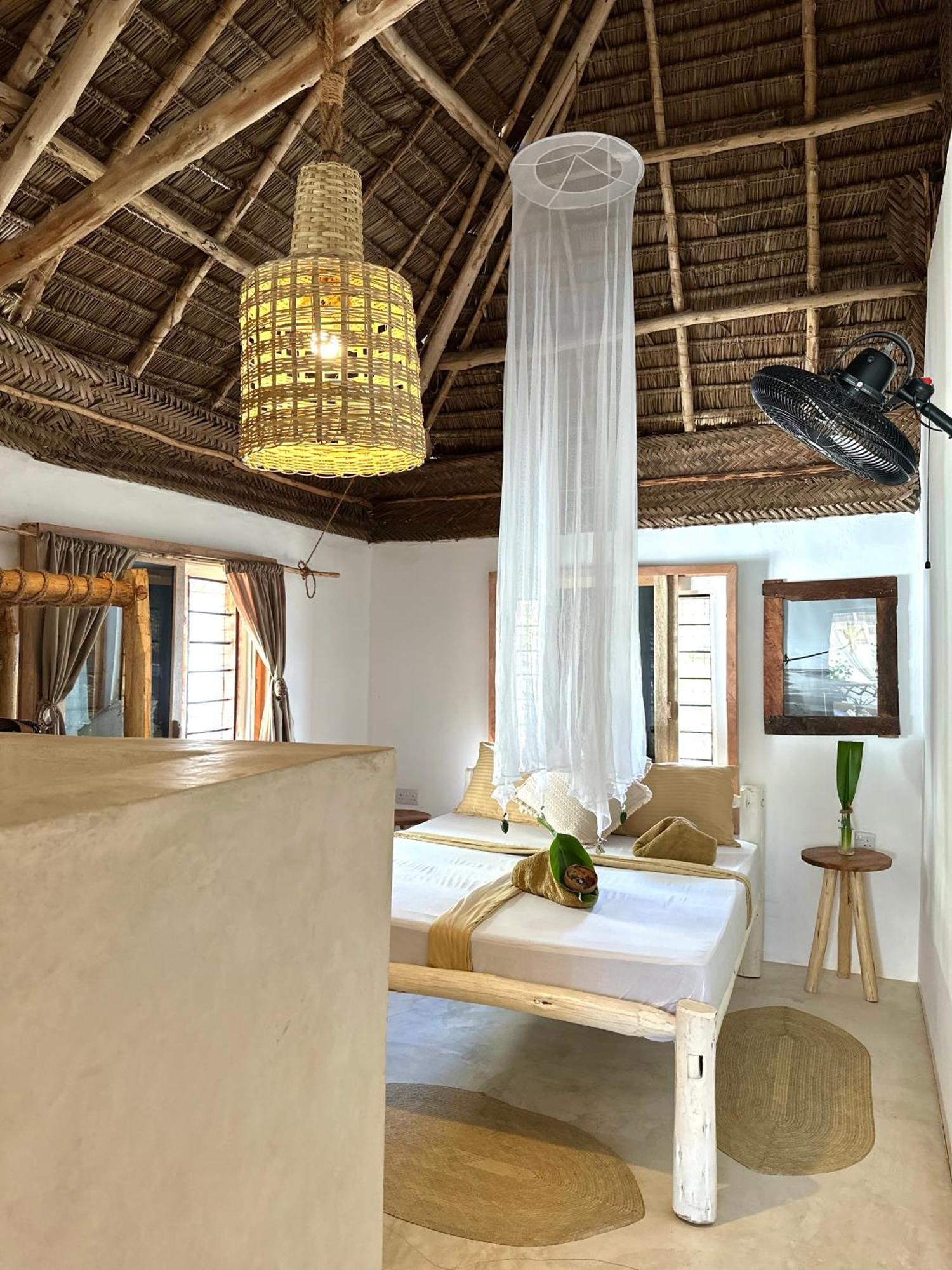Mlango Bed & Breakfast