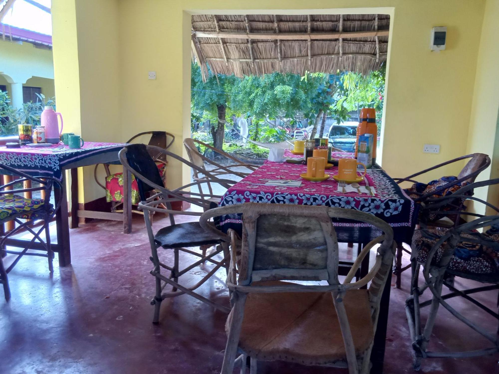 Homestay Magharibi House *