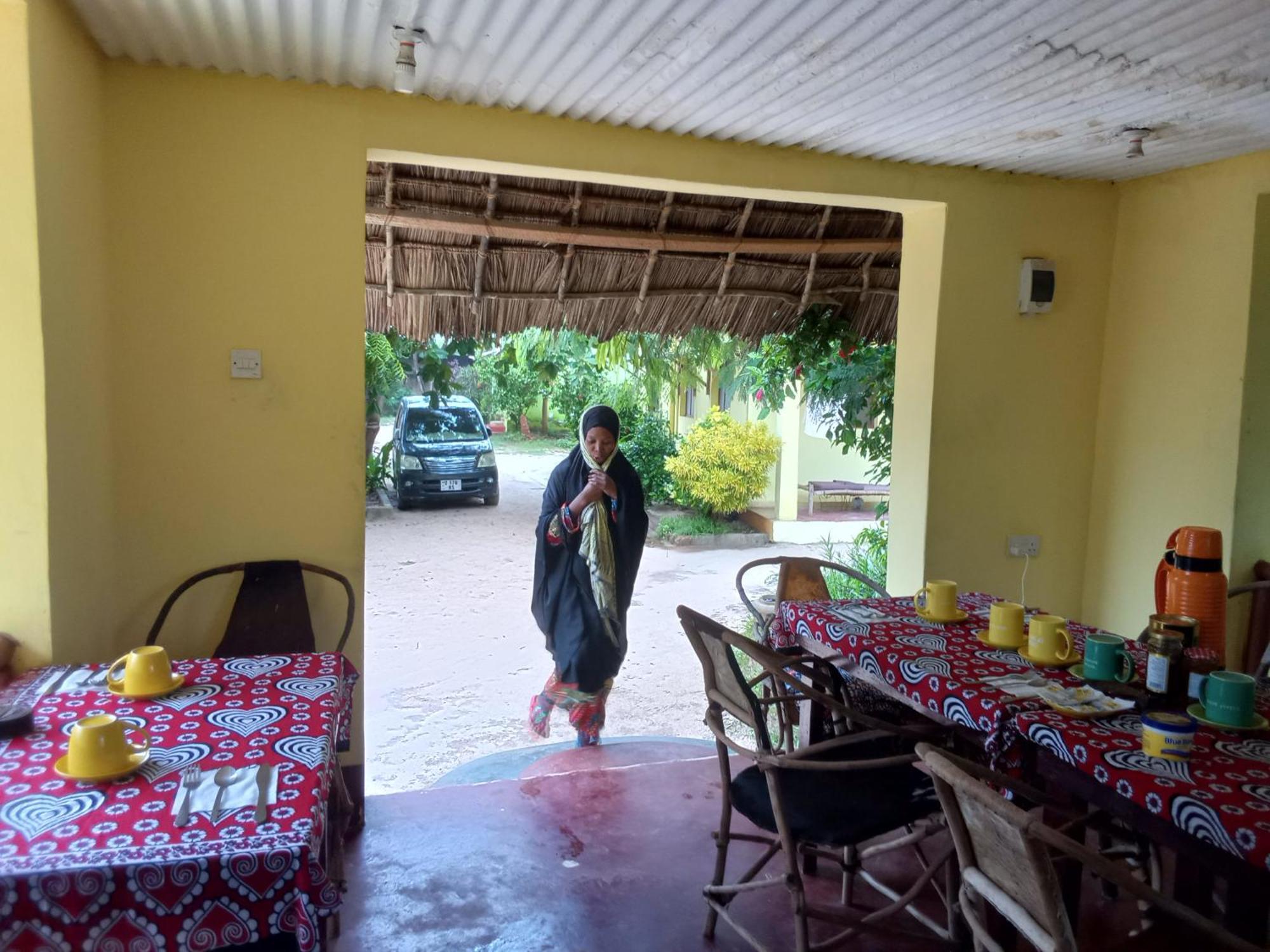 Magharibi House Homestay *