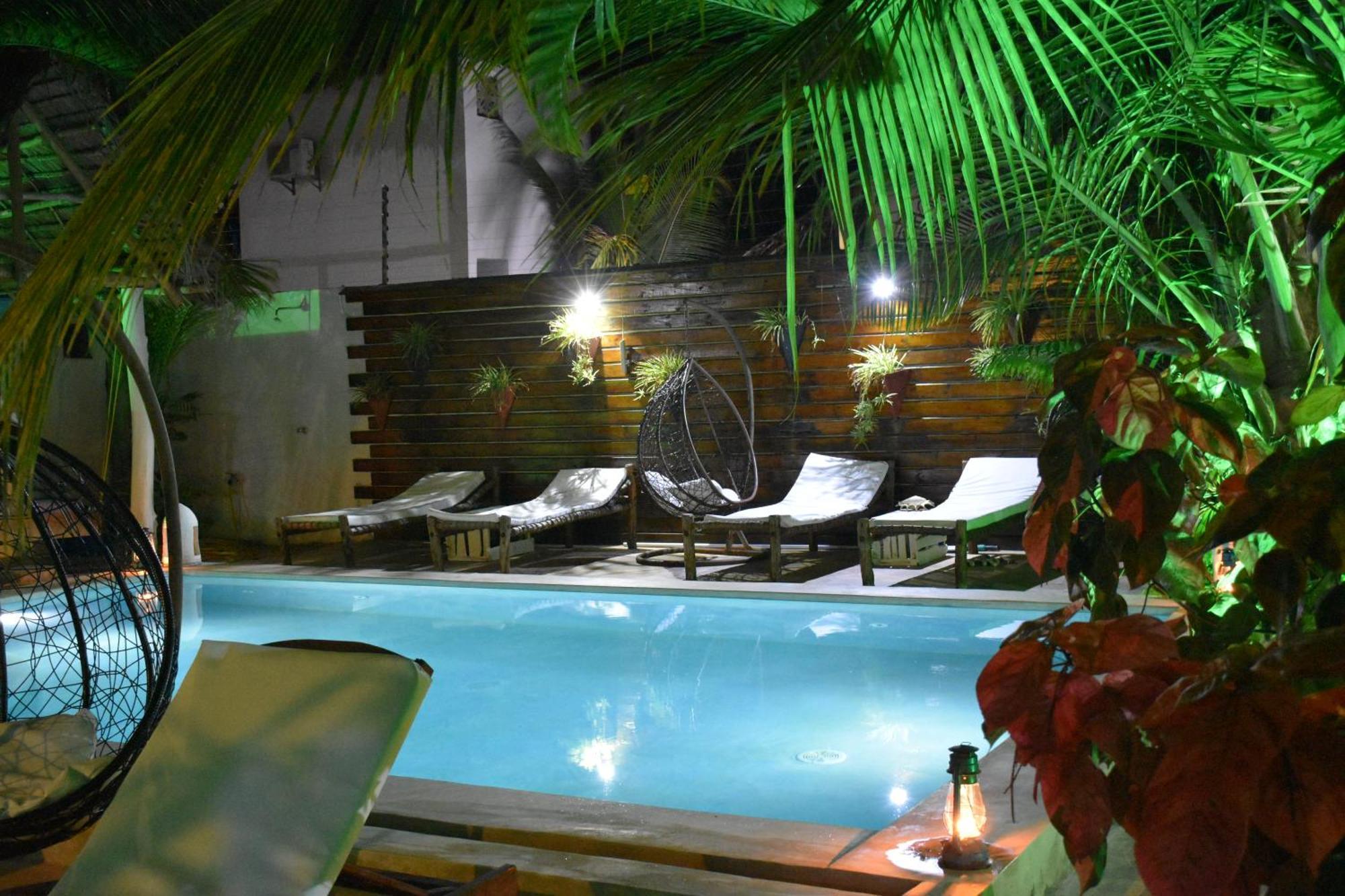 Hotel Cezere The Palm