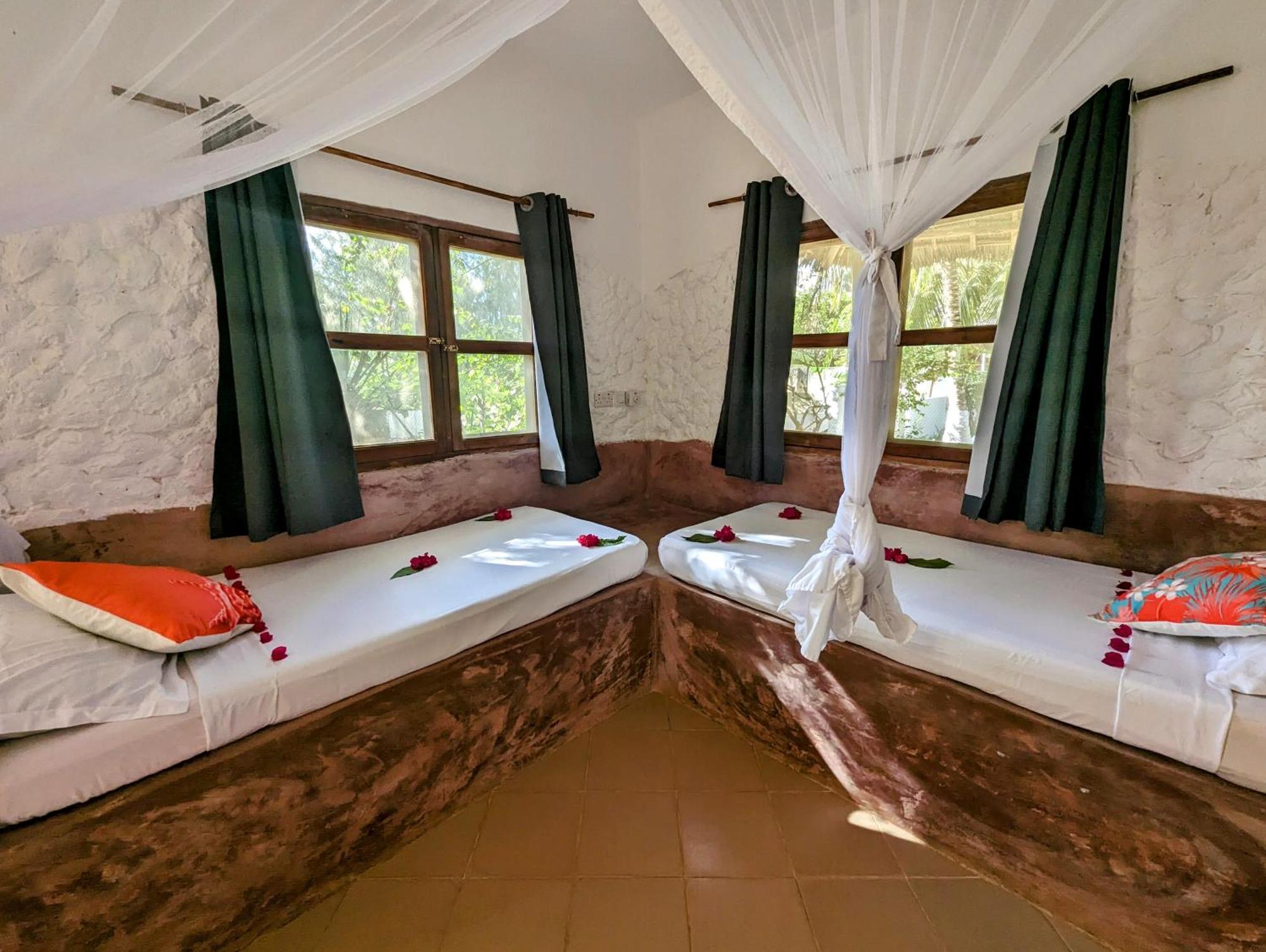 Hotel Bahati 3*