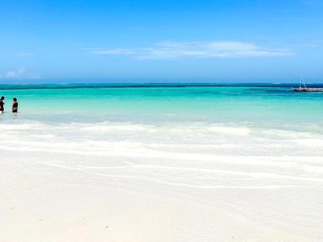 Sipano Kiwengwa * Kiwengwa (Zanzibar)