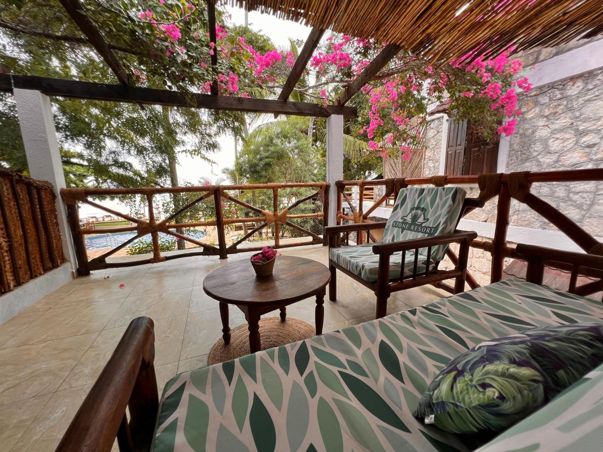 Stone * Kiwengwa (Zanzibar)