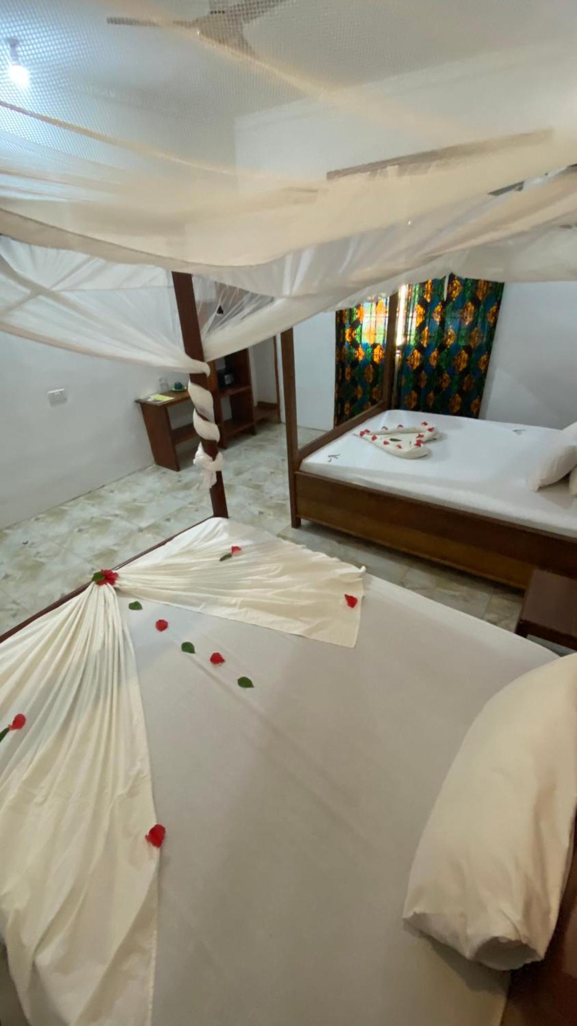 Tropicana Bed & Breakfast