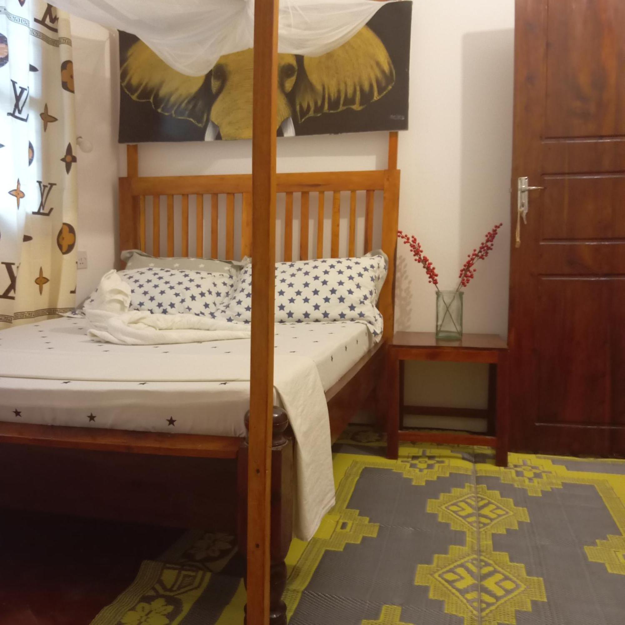 Casa Carlotta & *