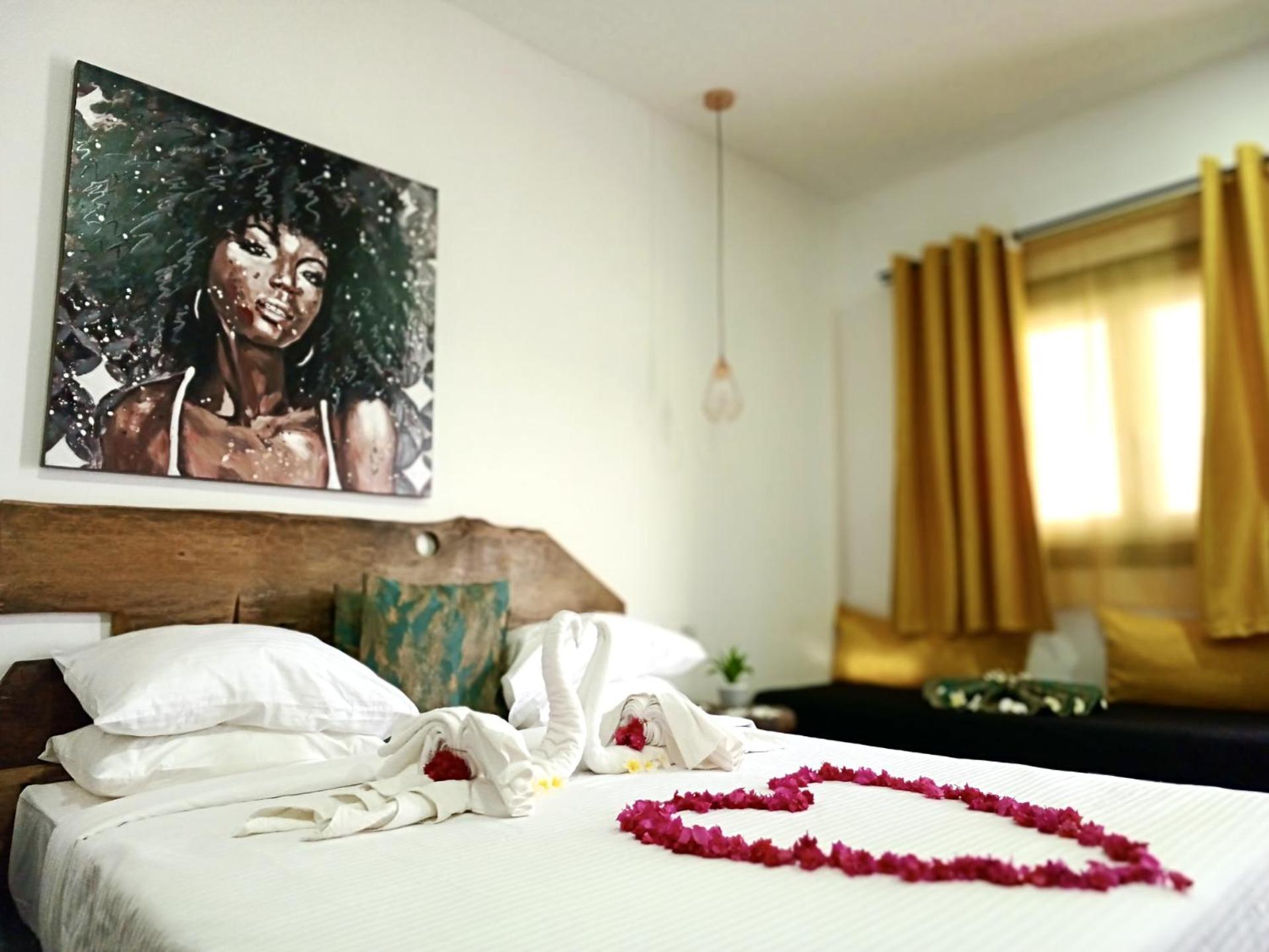 Hotel Opera 2*