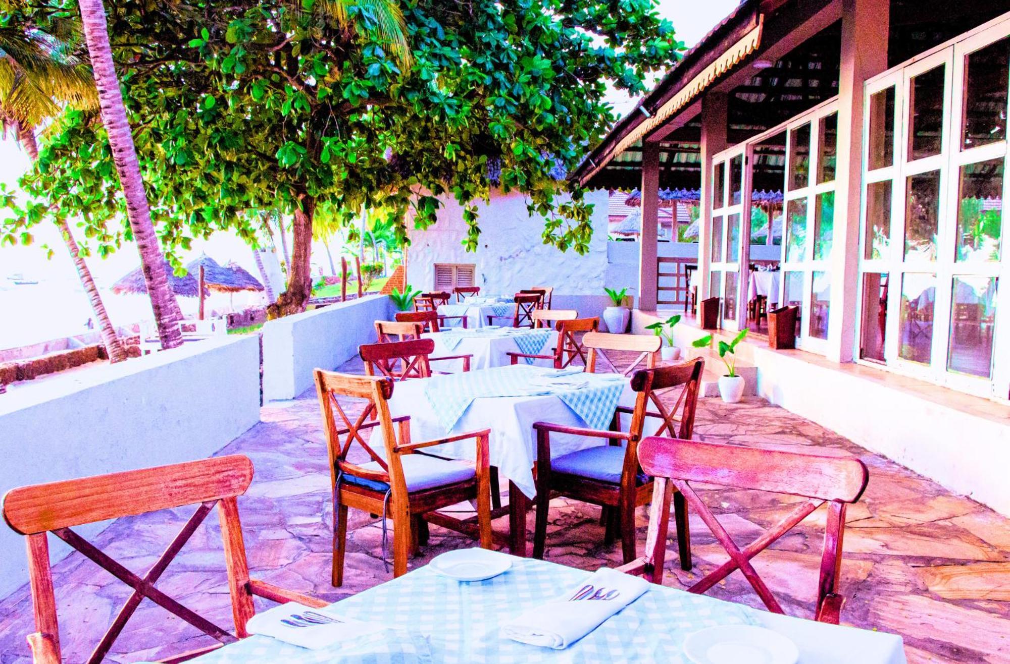 Mandarin Zanzibar Kizimkazi