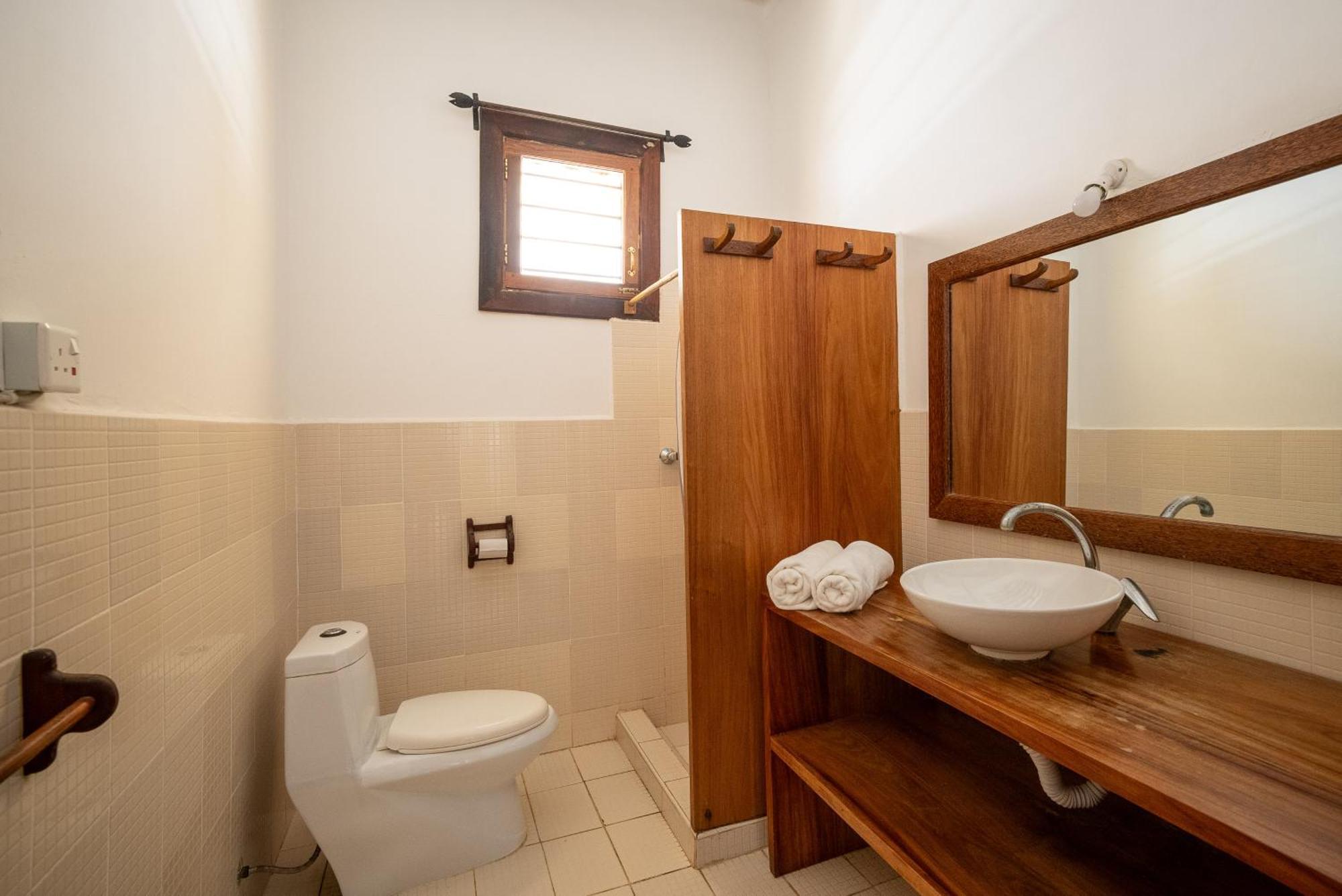 Beachfront Hideaway Zanzibarhouses Villa