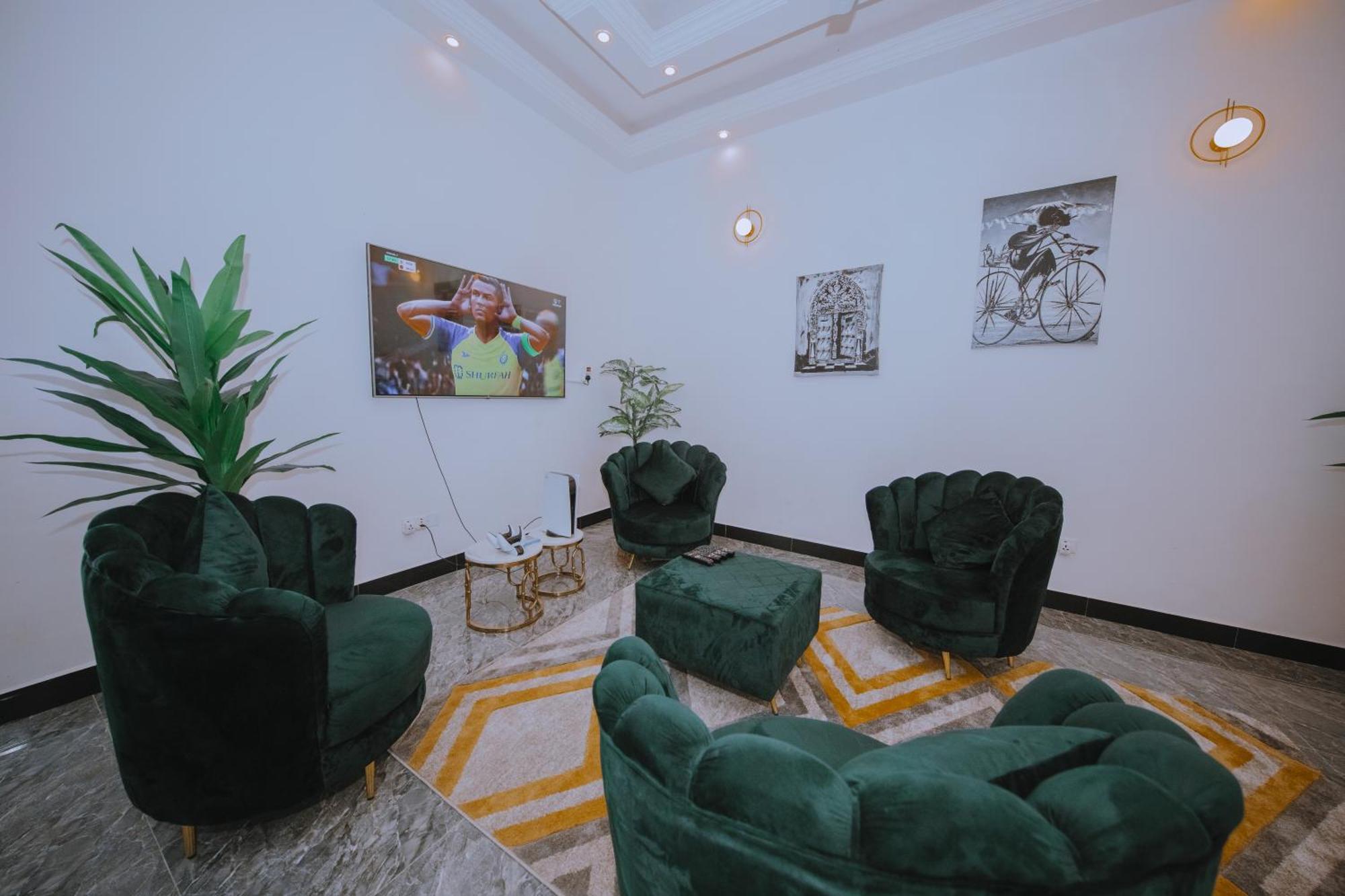 Villa St