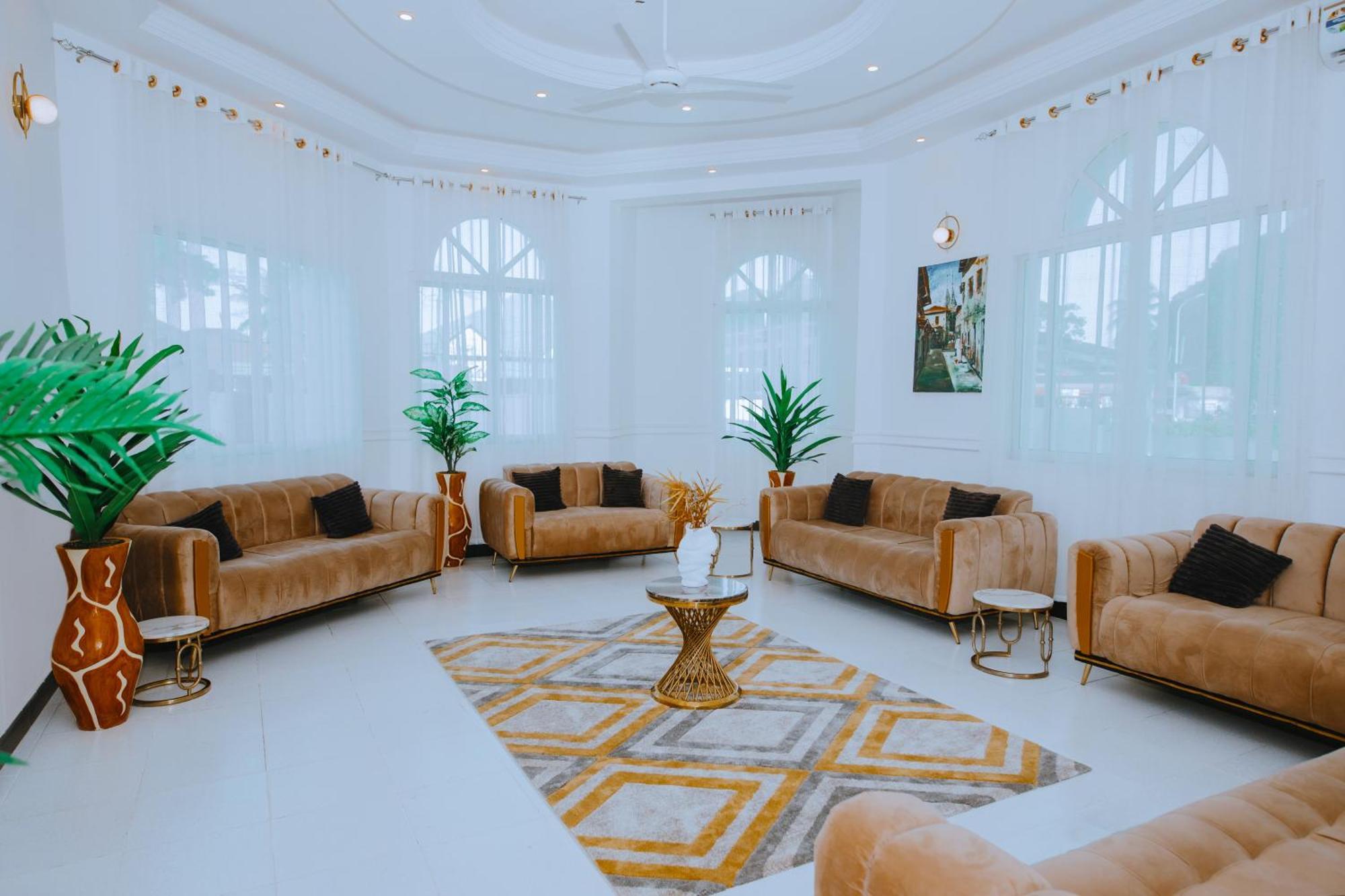 Villa St Kibweni