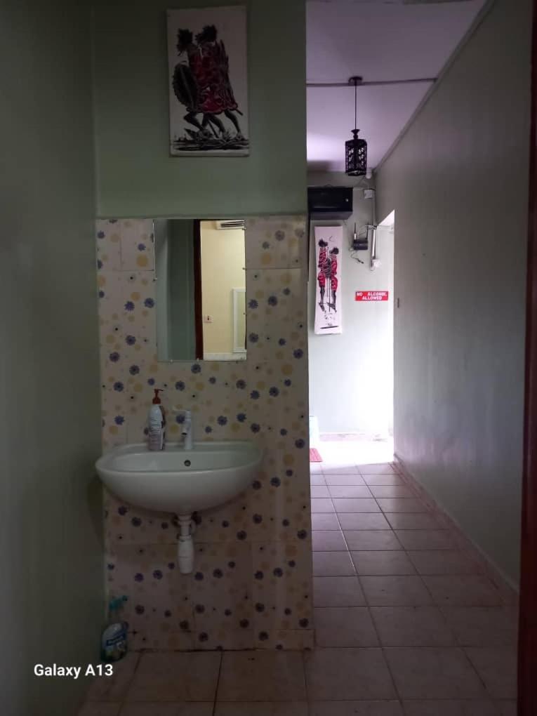 Rafiki Hostel *
