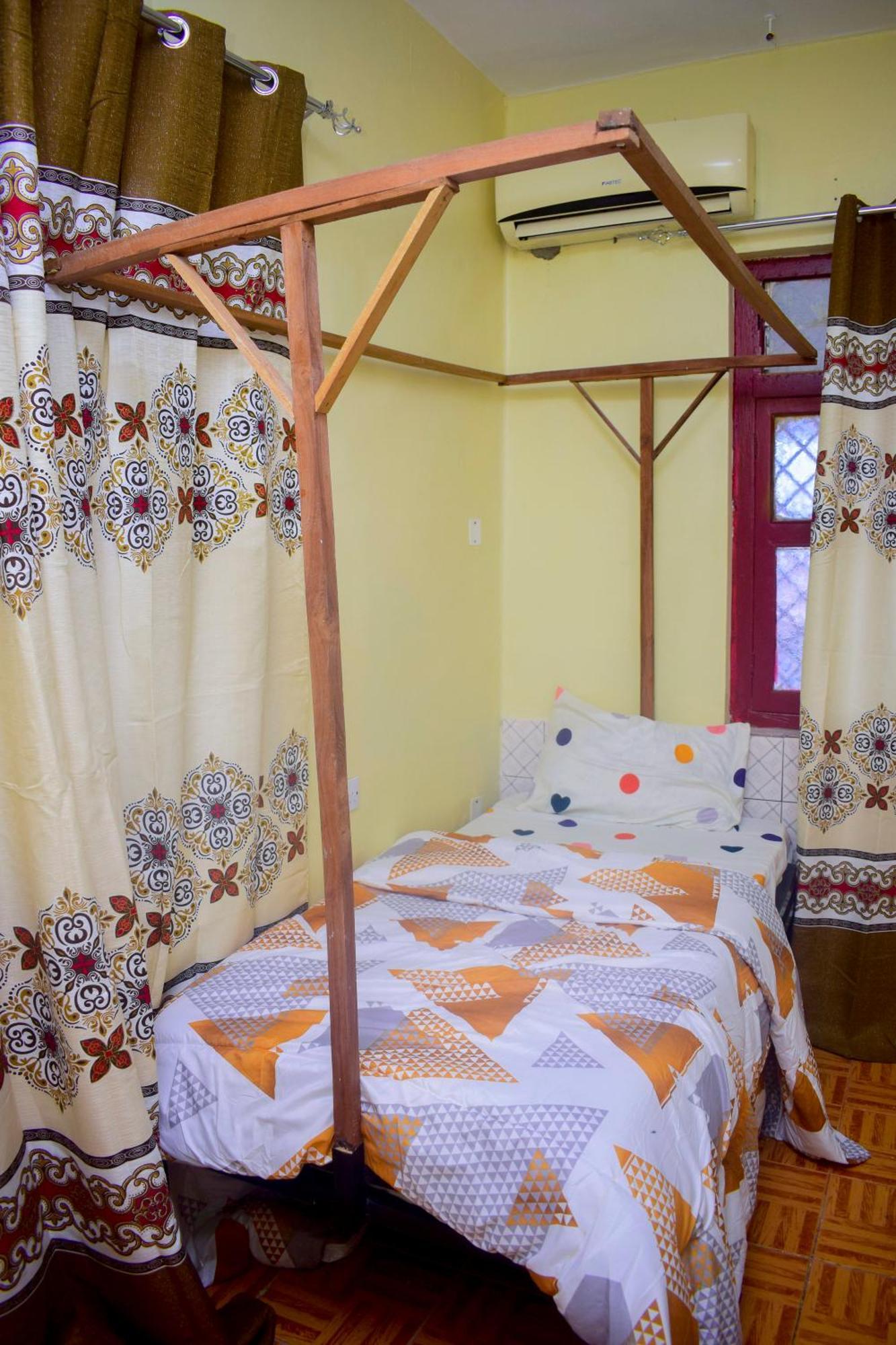 Hostel Rafiki