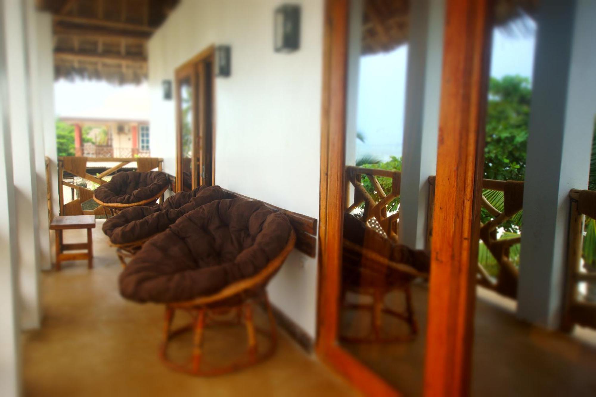 Amanibeachvilla