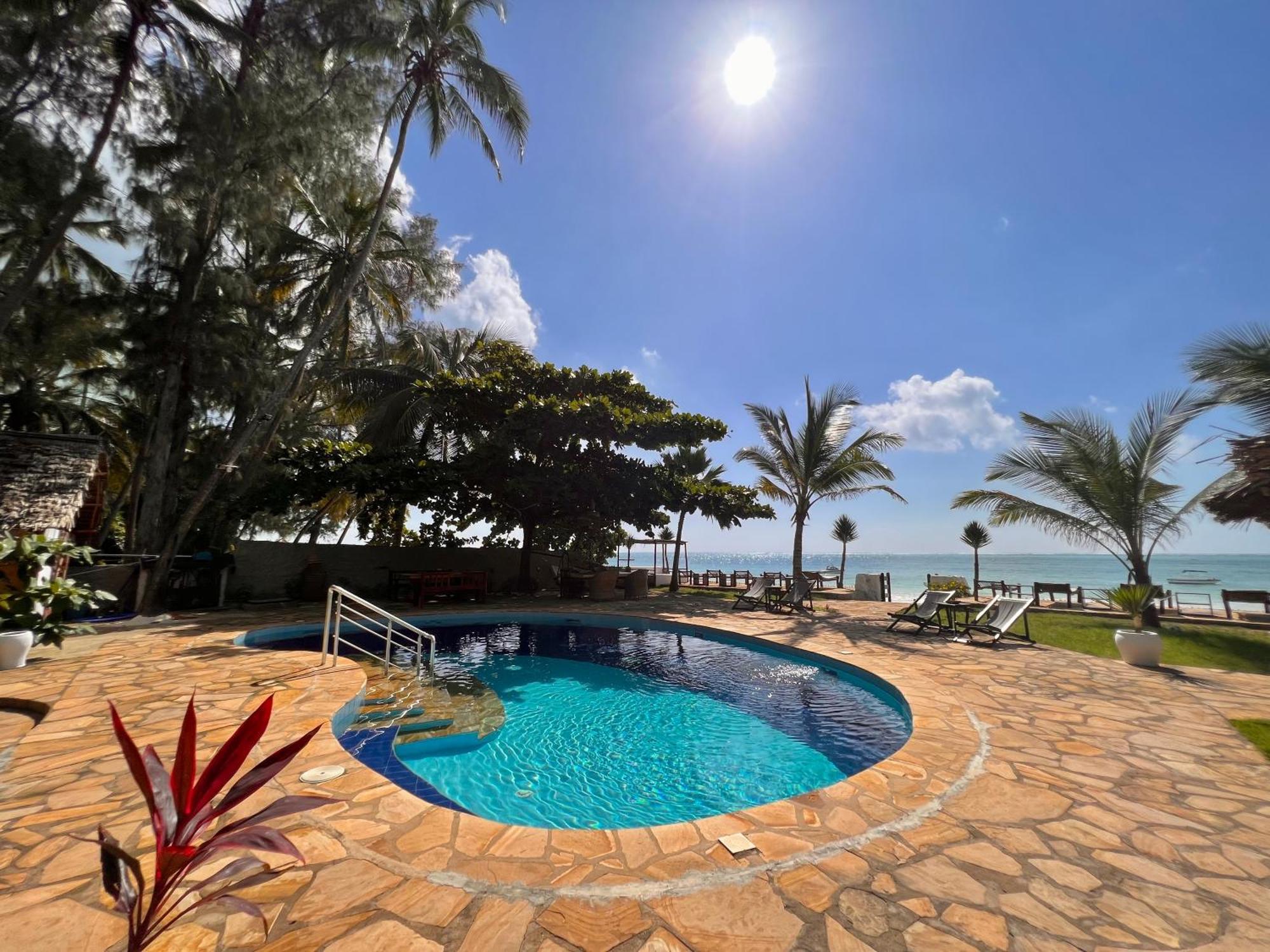 Stone * Kiwengwa (Zanzibar)
