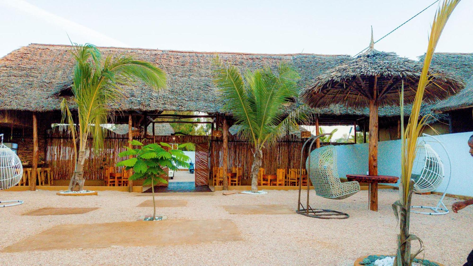 Palm Cultural Village Hotel 4*