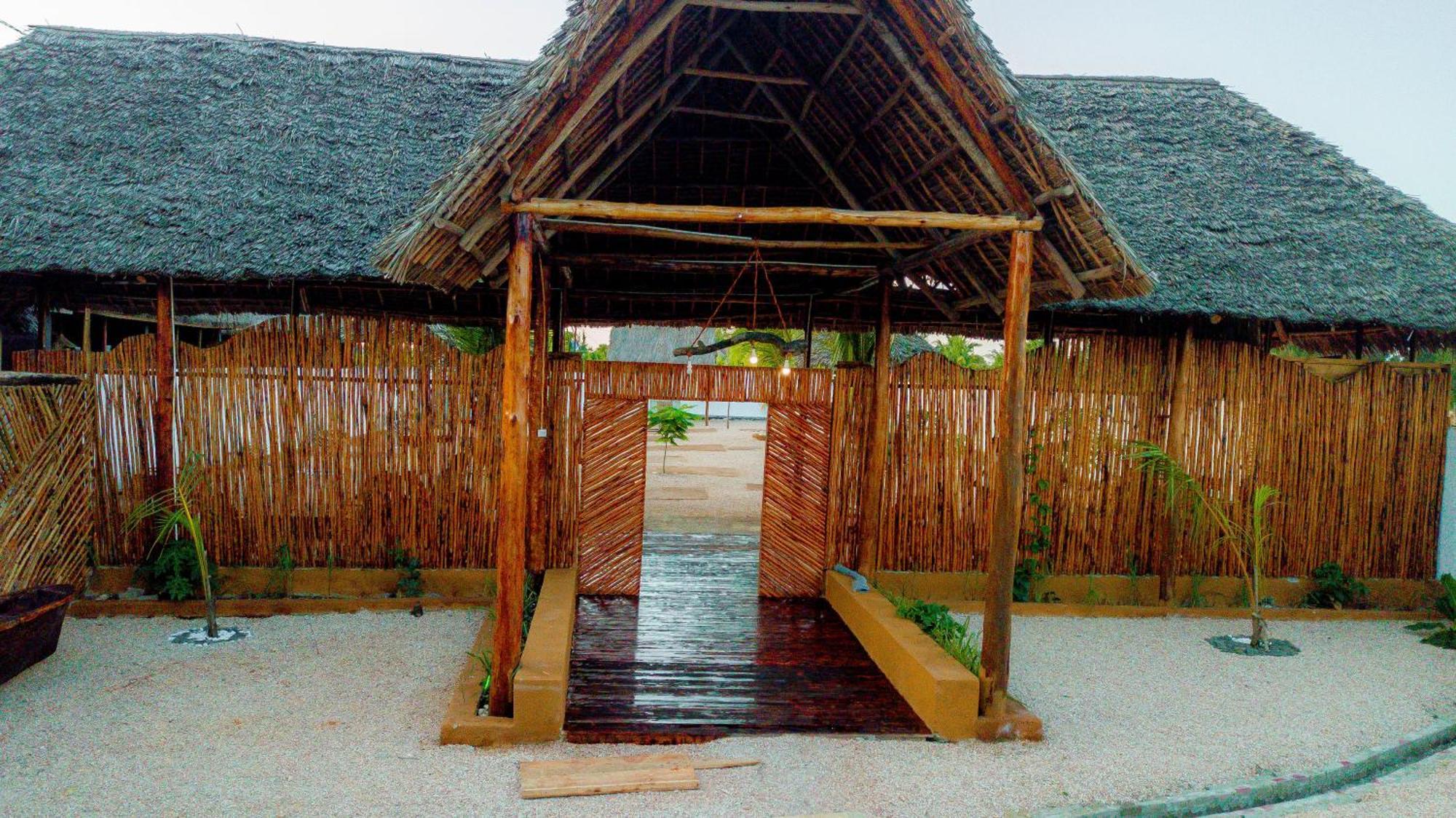 Hotel Palm Cultural Village 4*